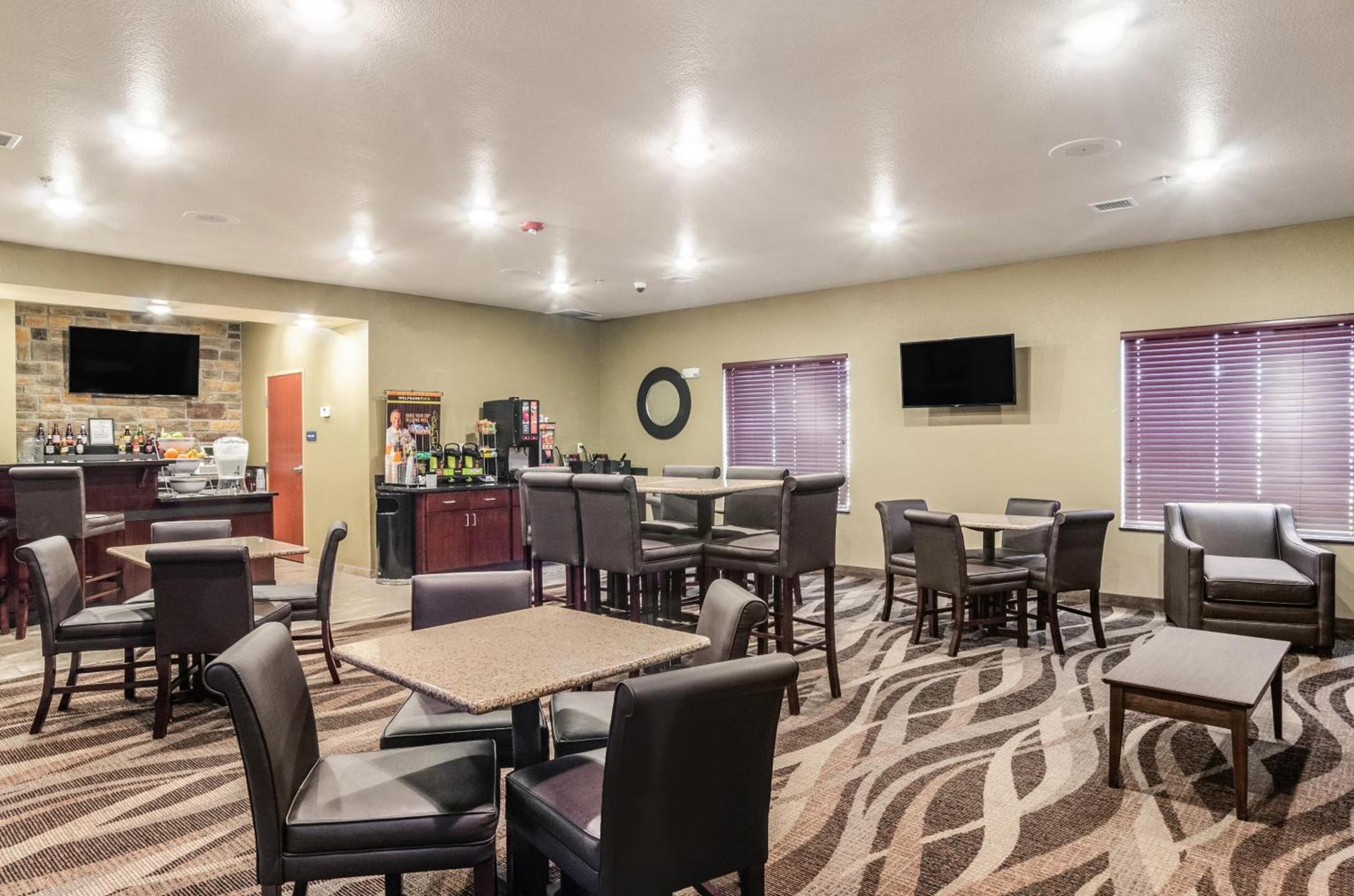 Cobblestone Hotel & Suites - Gering/Scottsbluff photo 12