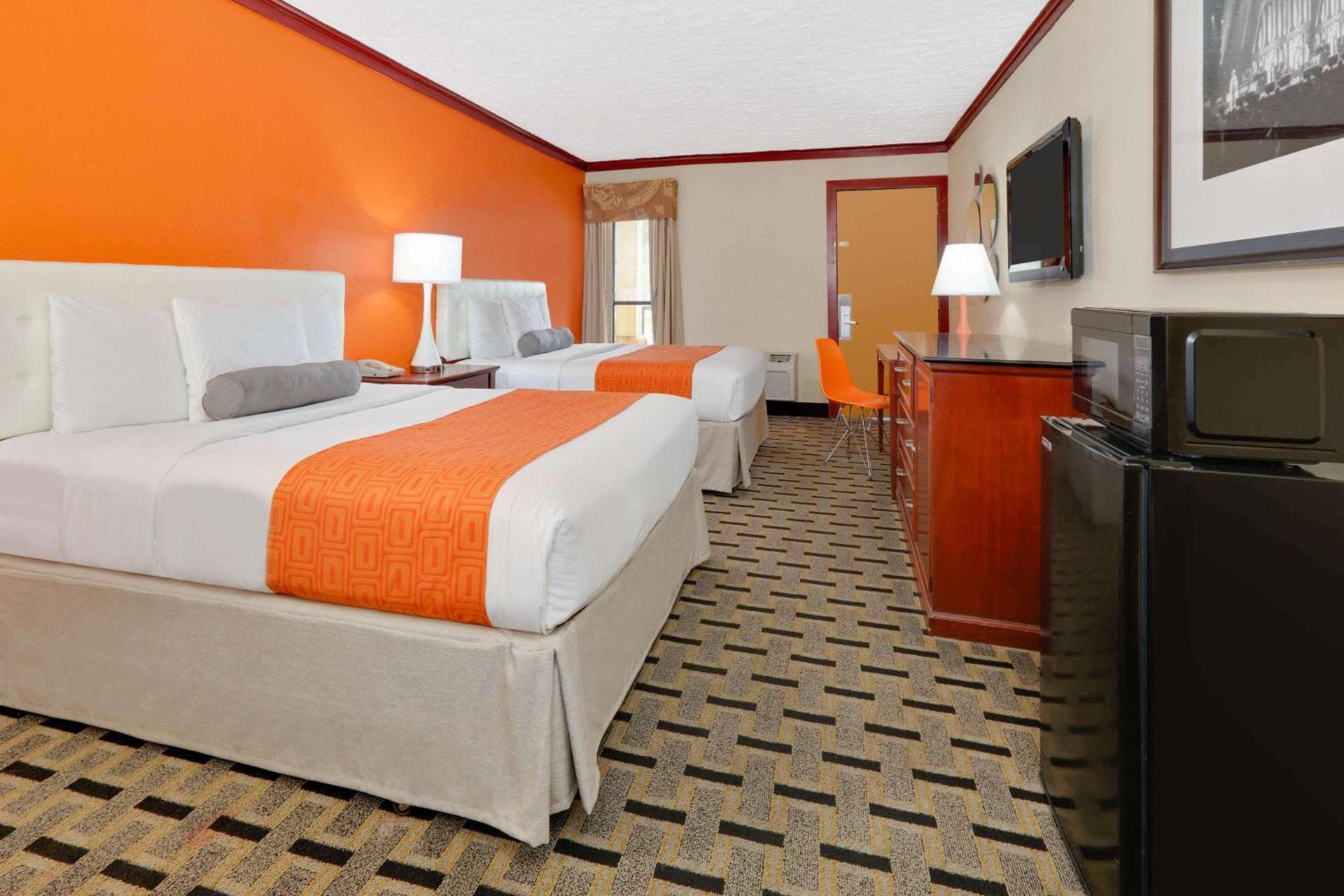 Howard Johnson by Wyndham San Marcos photo 15