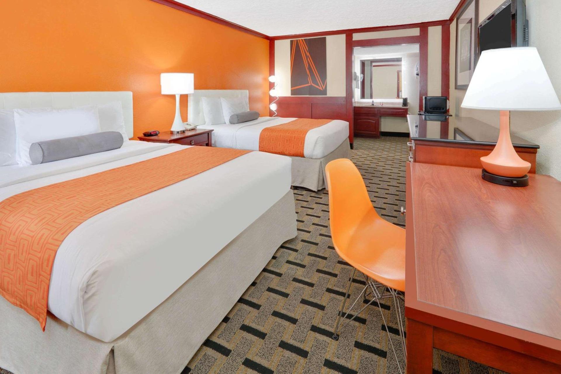 Howard Johnson by Wyndham San Marcos photo 14