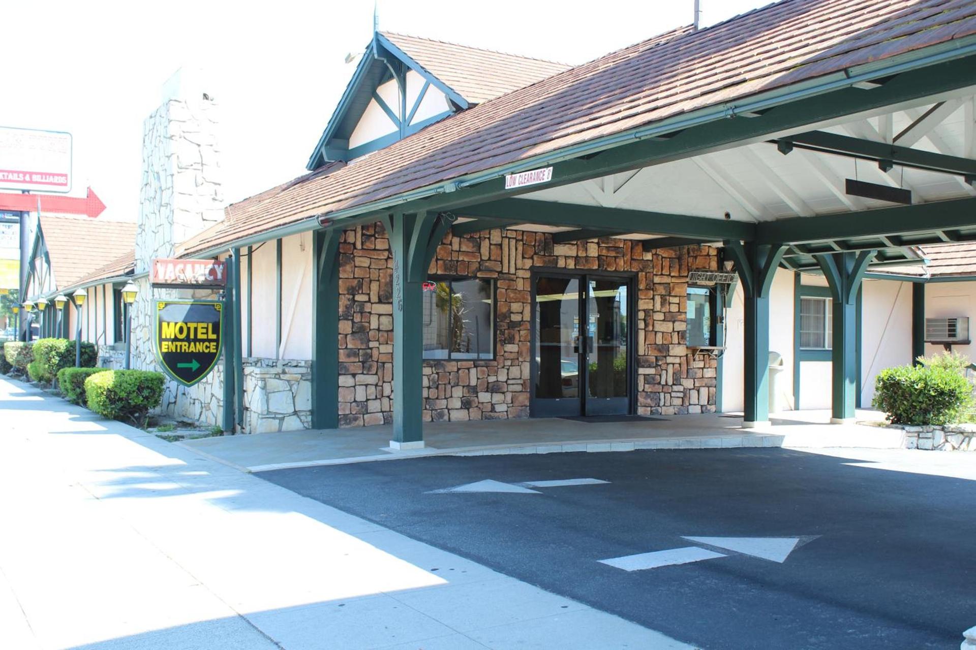 Best Whittier Inn photo 26