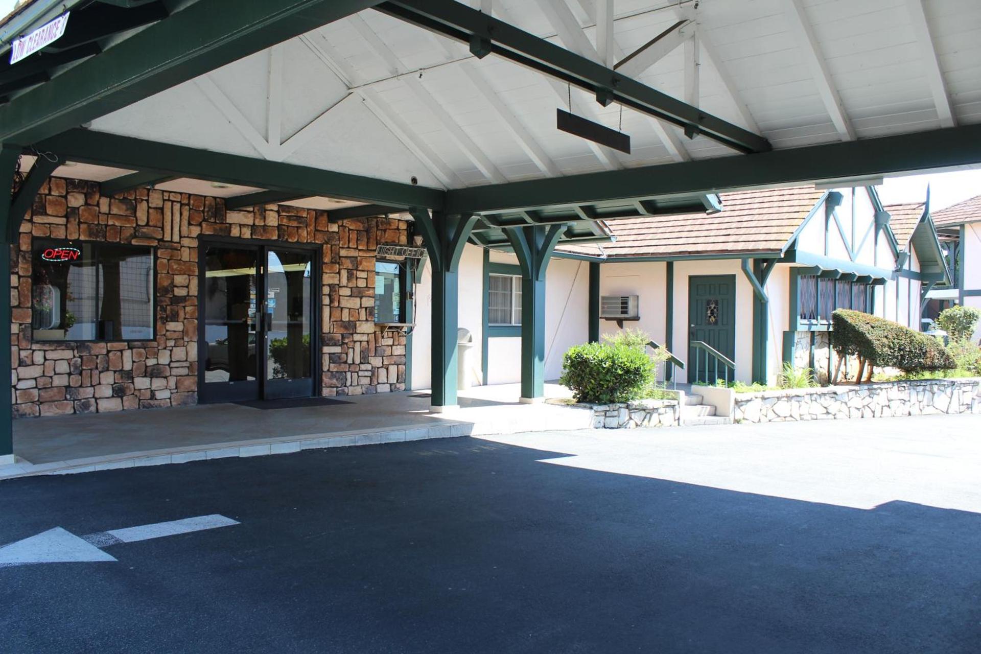 Best Whittier Inn photo 21