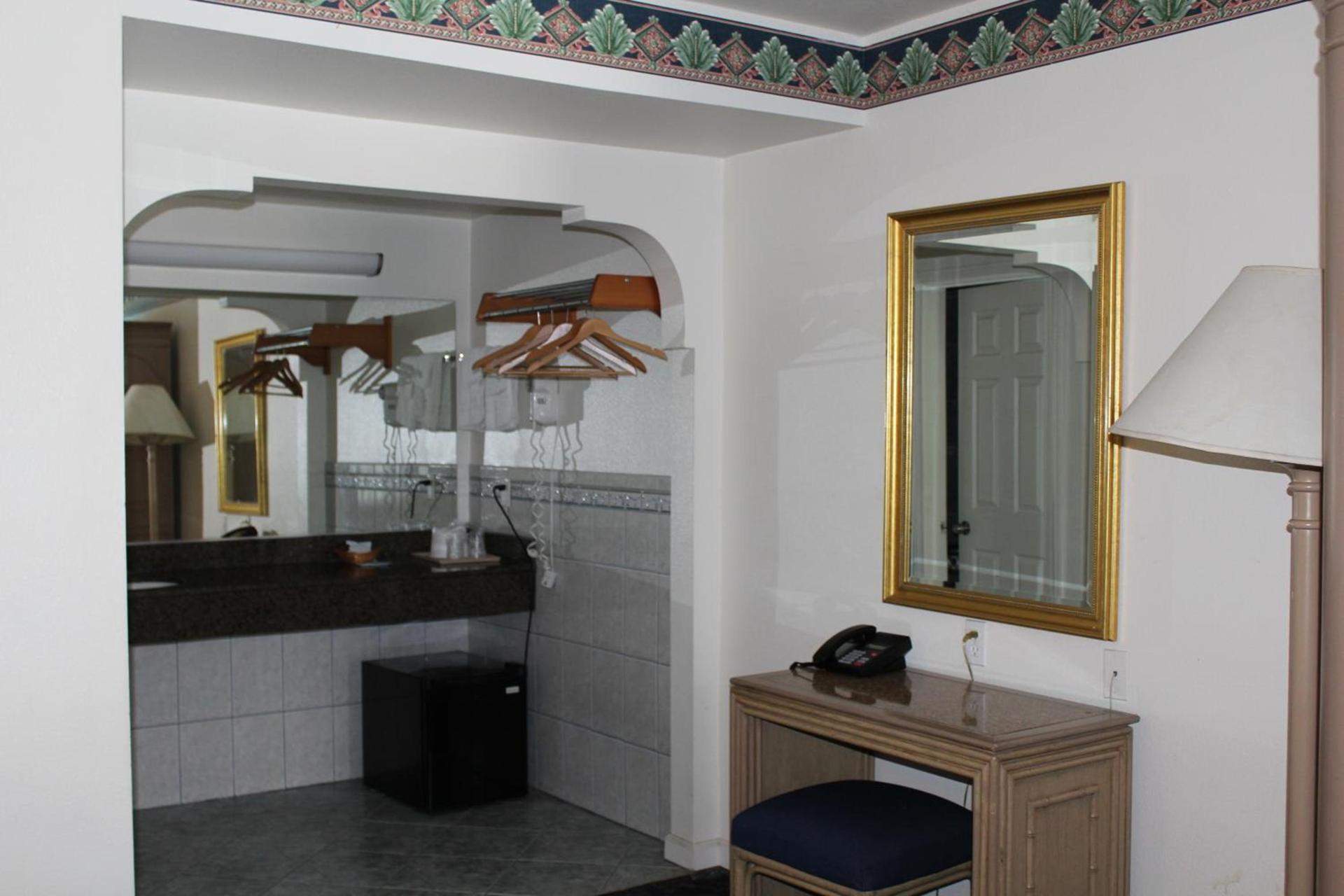 Best Whittier Inn photo 14