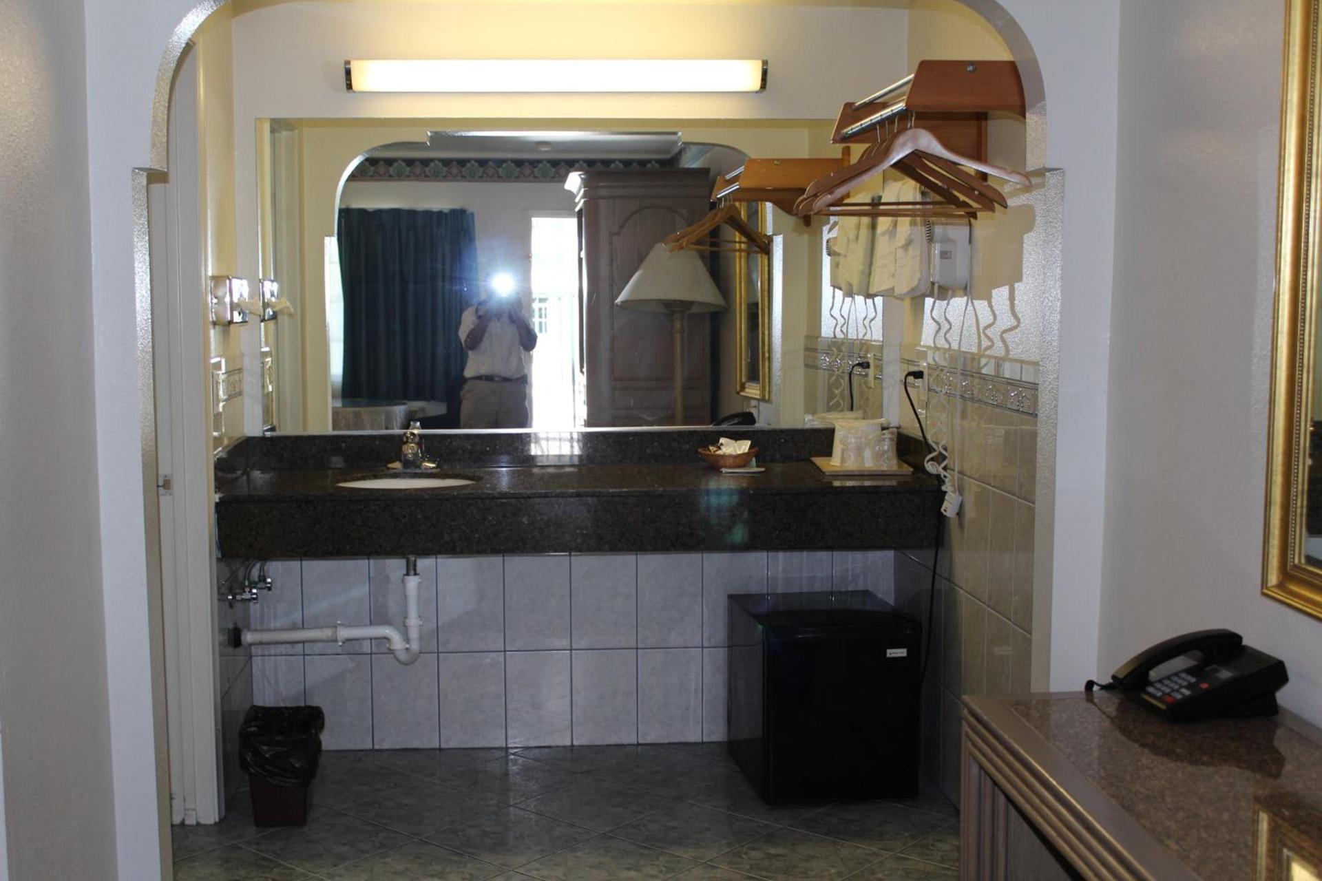 Best Whittier Inn photo 20