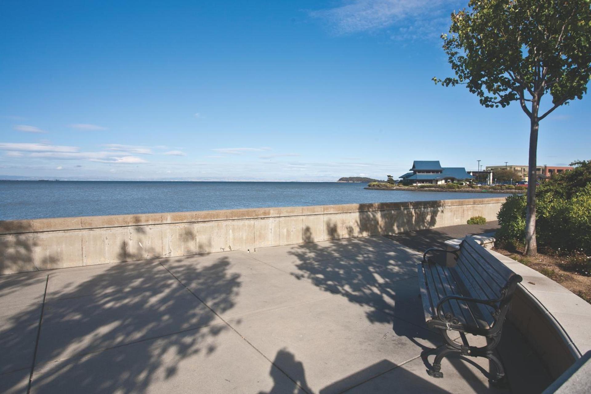 Bay Landing Hotel photo 6
