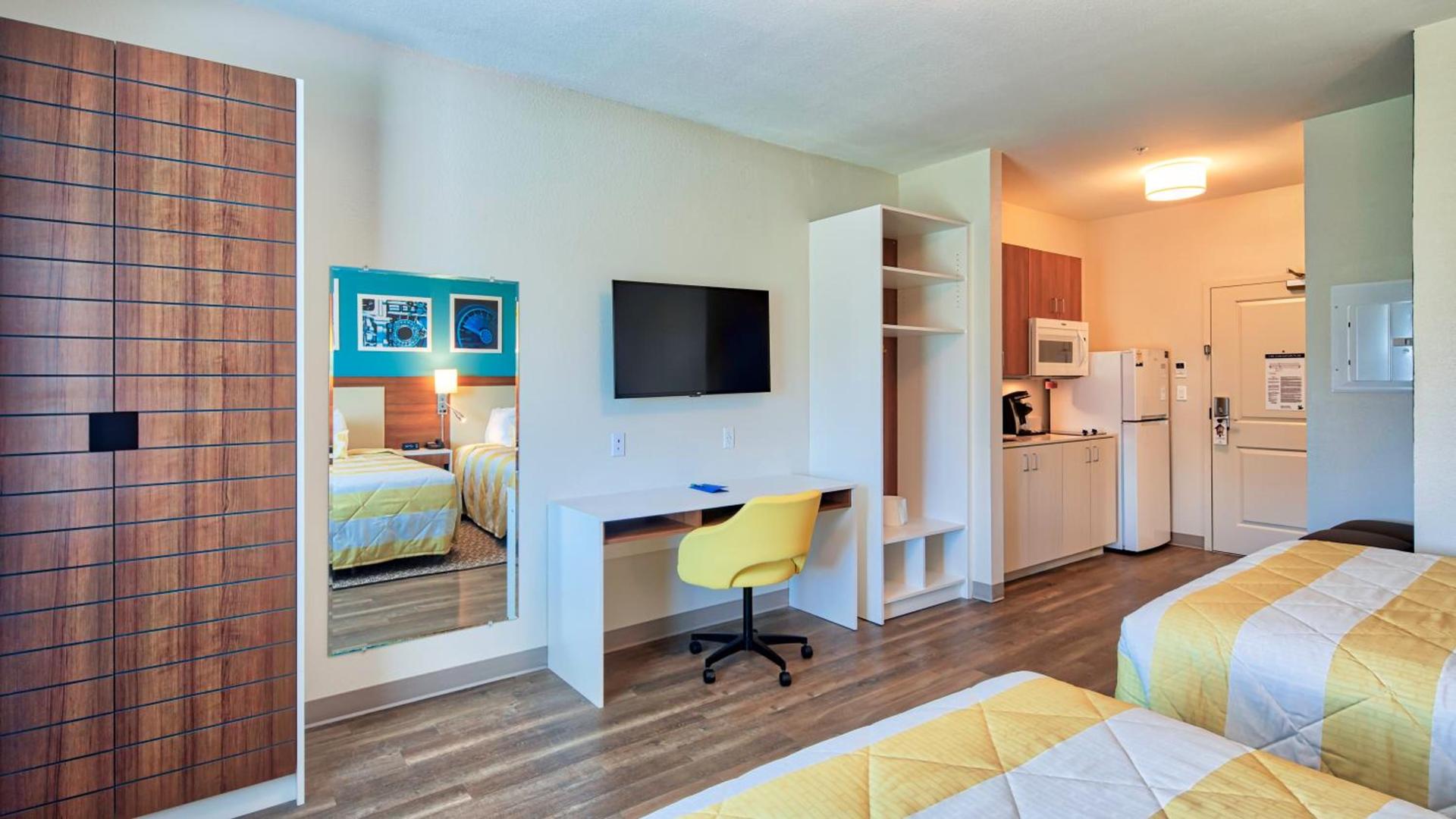 Uptown Suites Extended Stay Austin TX - Round Rock photo 26