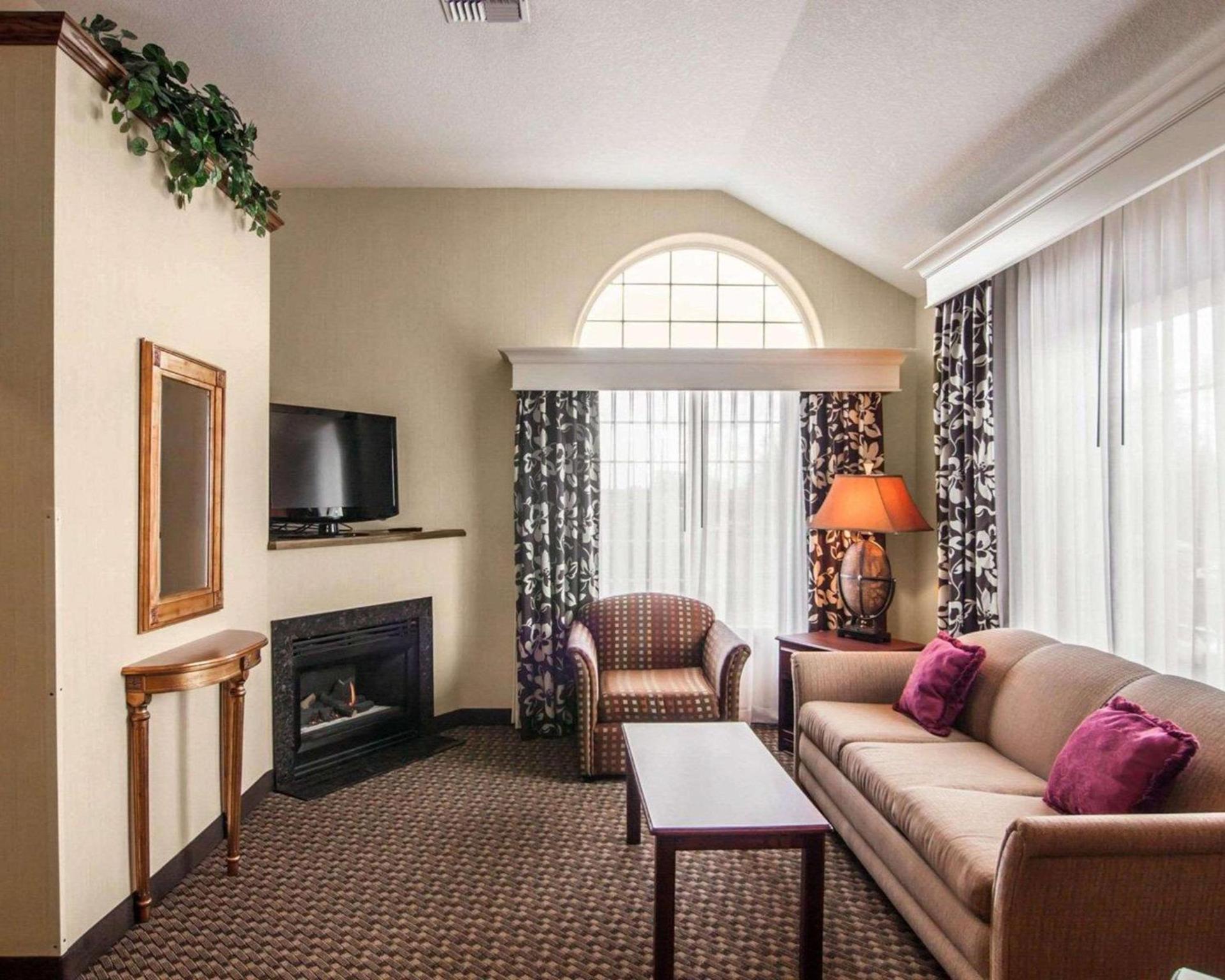 Comfort Suites Corvallis photo 25
