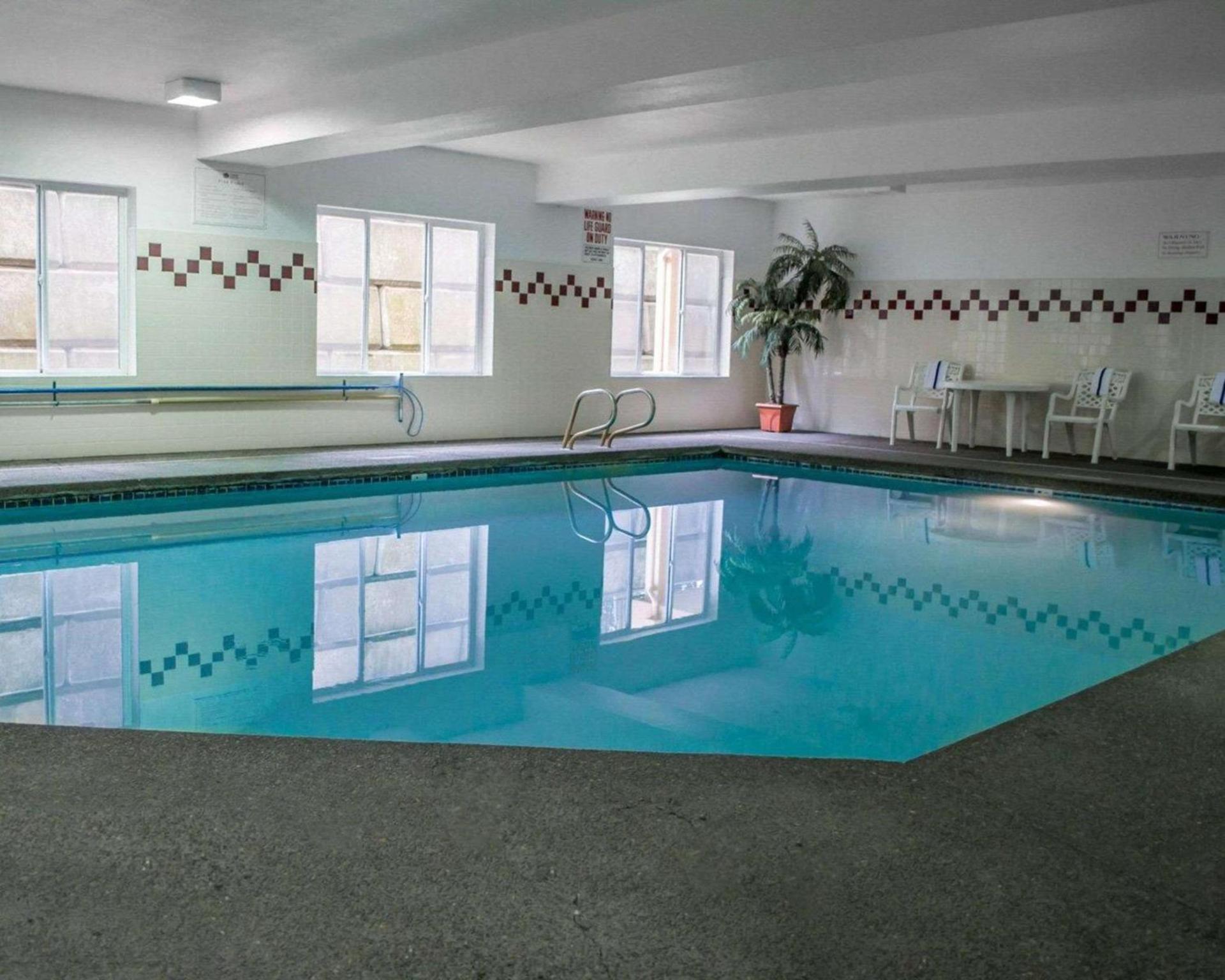 Comfort Suites Portland Southwest photo 6
