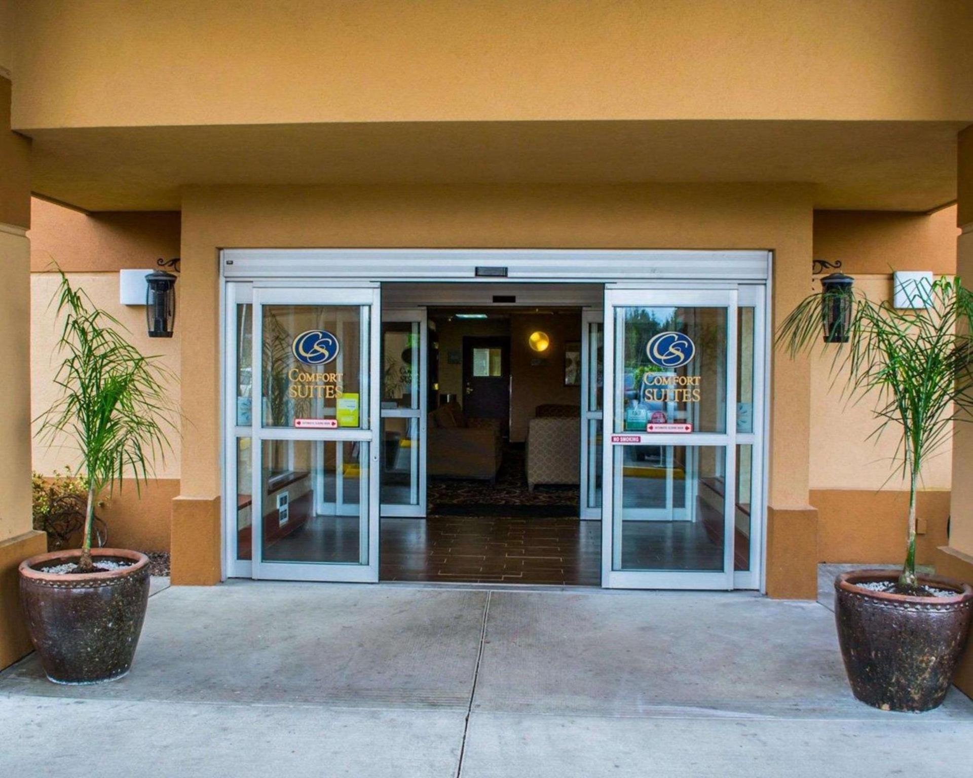 Comfort Suites Portland Southwest photo 2