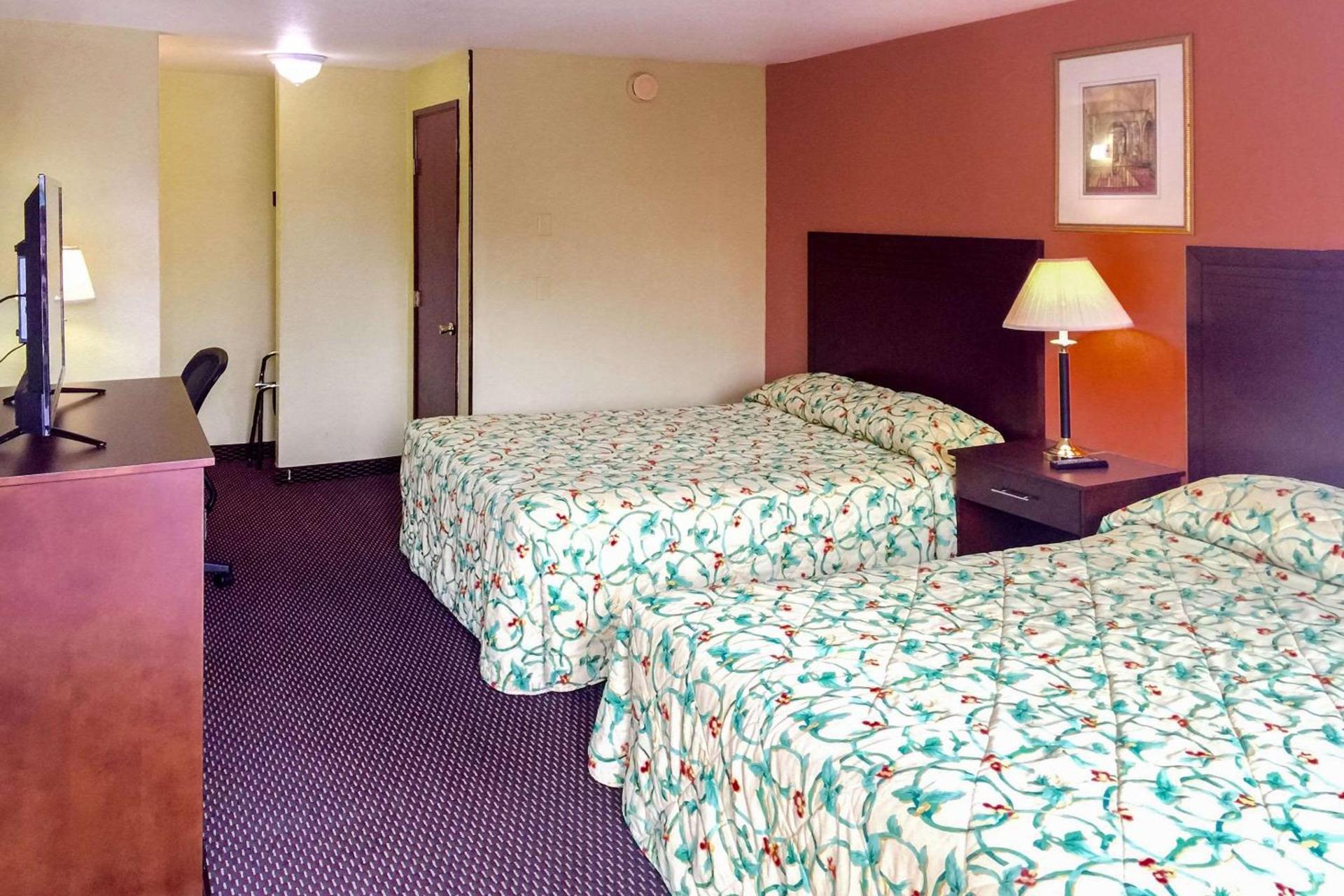 Rodeway Inn Willamette River photo 4