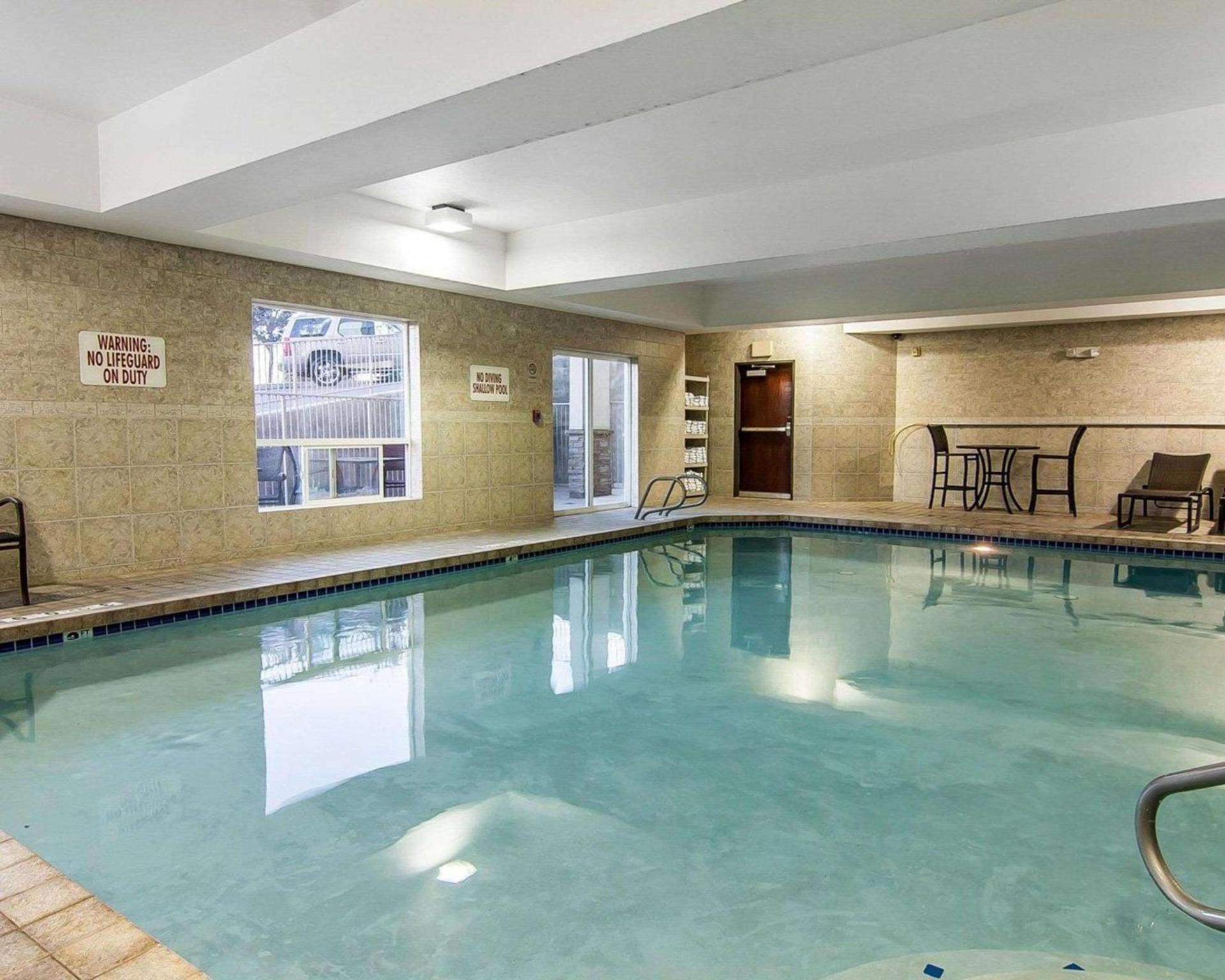 Comfort Suites Redmond Airport photo 33