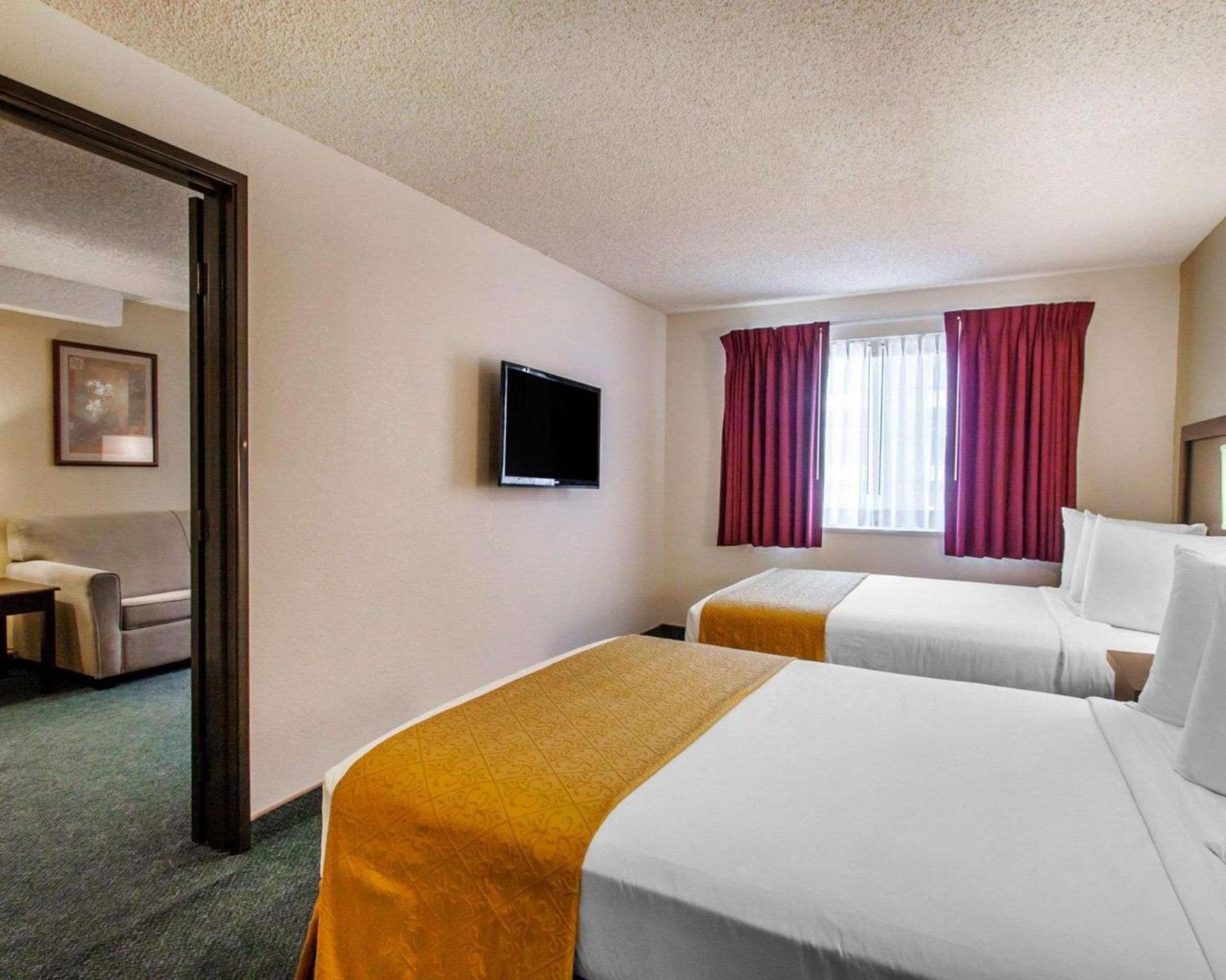 Quality Inn & Suites Springfield - Eugene North photo 7