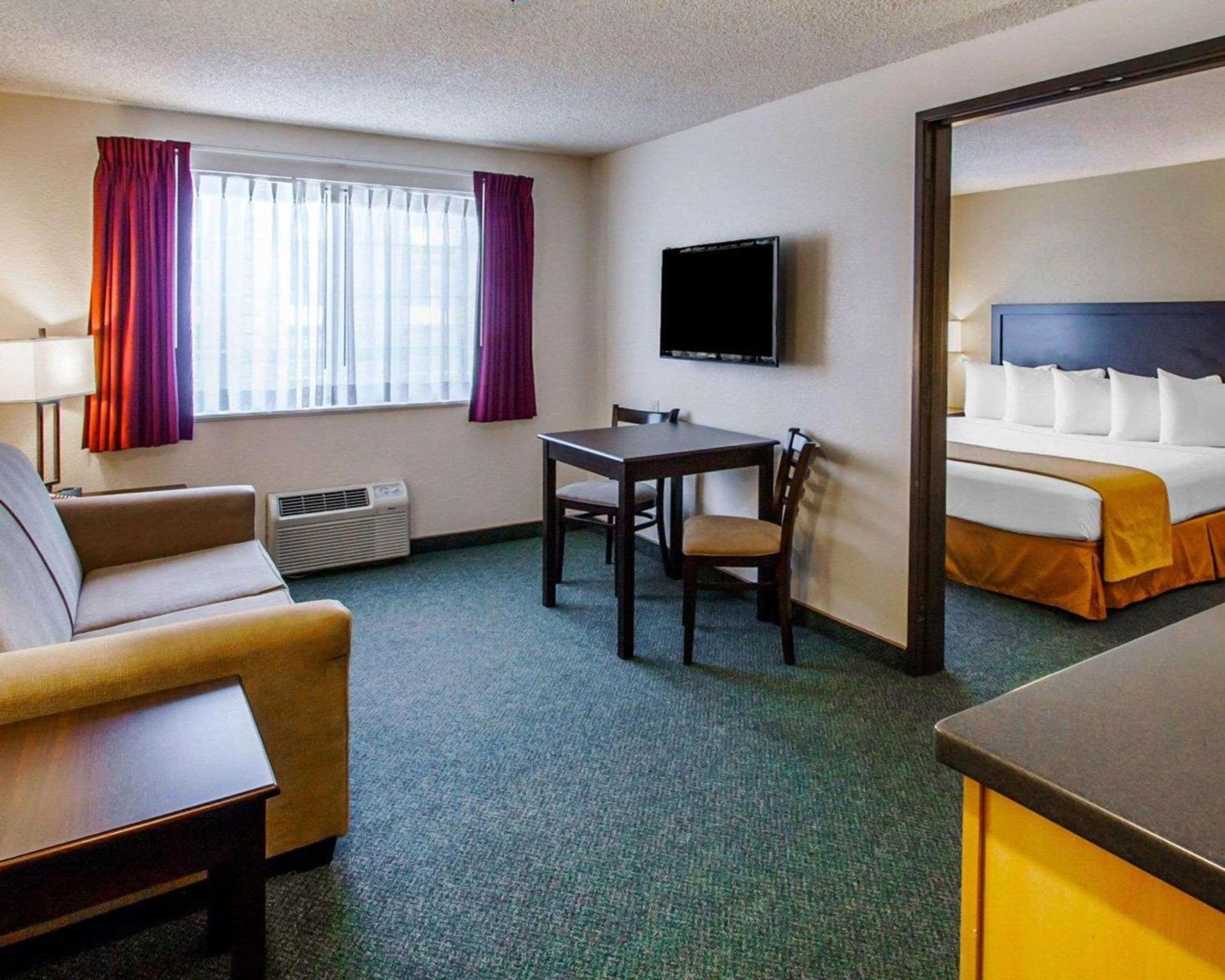 Quality Inn & Suites Springfield - Eugene North photo 8
