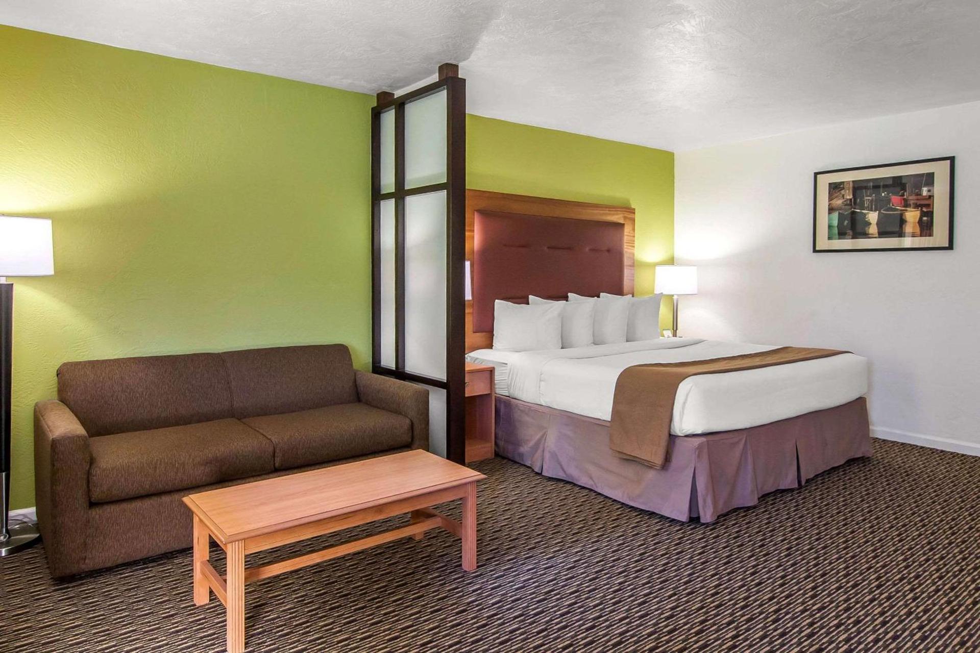 Quality Inn & Suites at Coos Bay photo 33