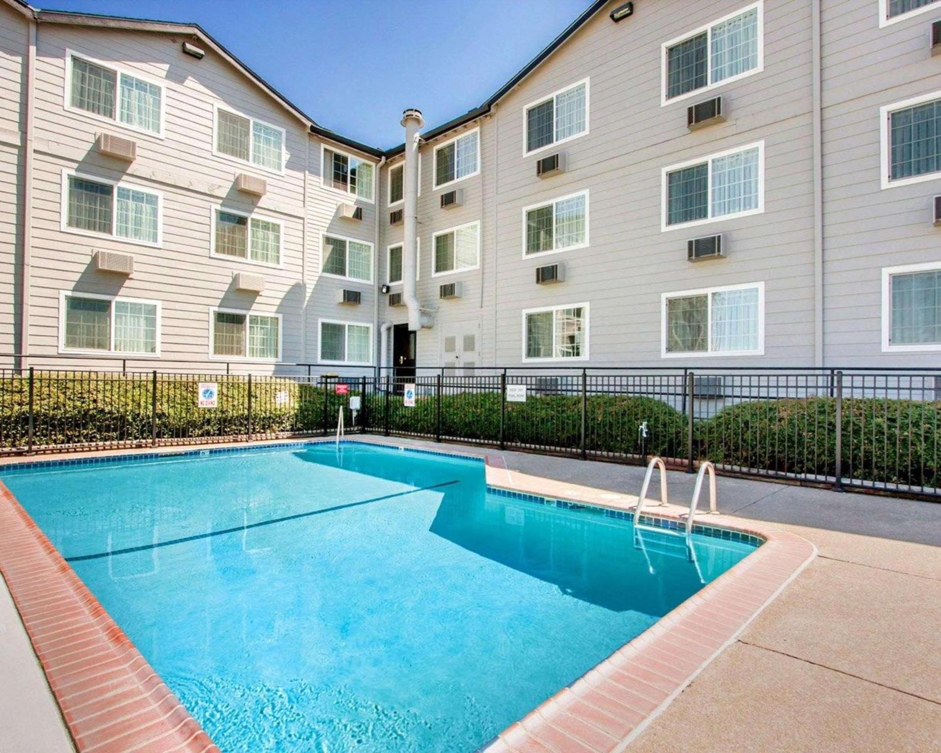 Quality Inn & Suites Springfield - Eugene North photo 9