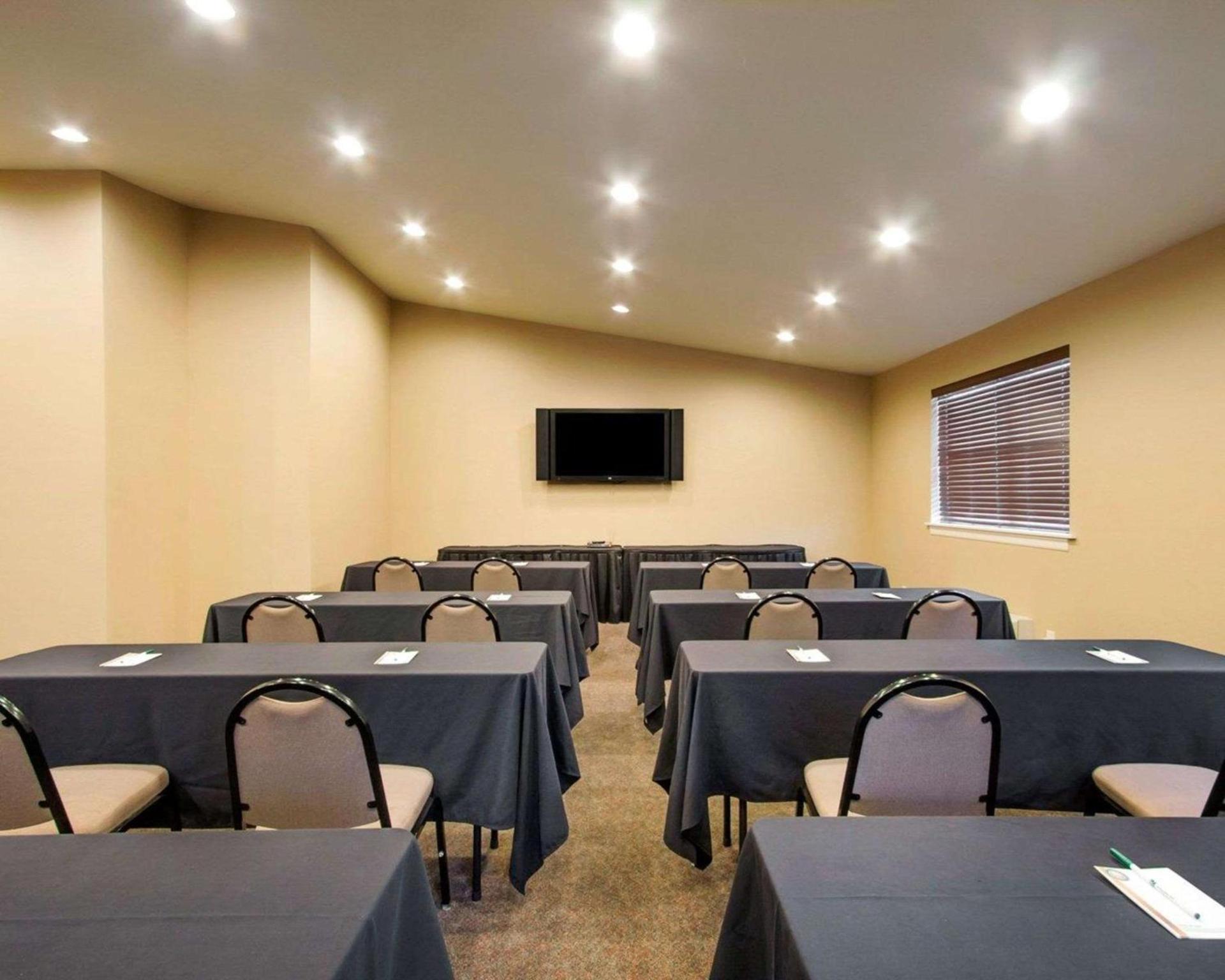 Quality Inn & Suites Springfield - Eugene North photo 12