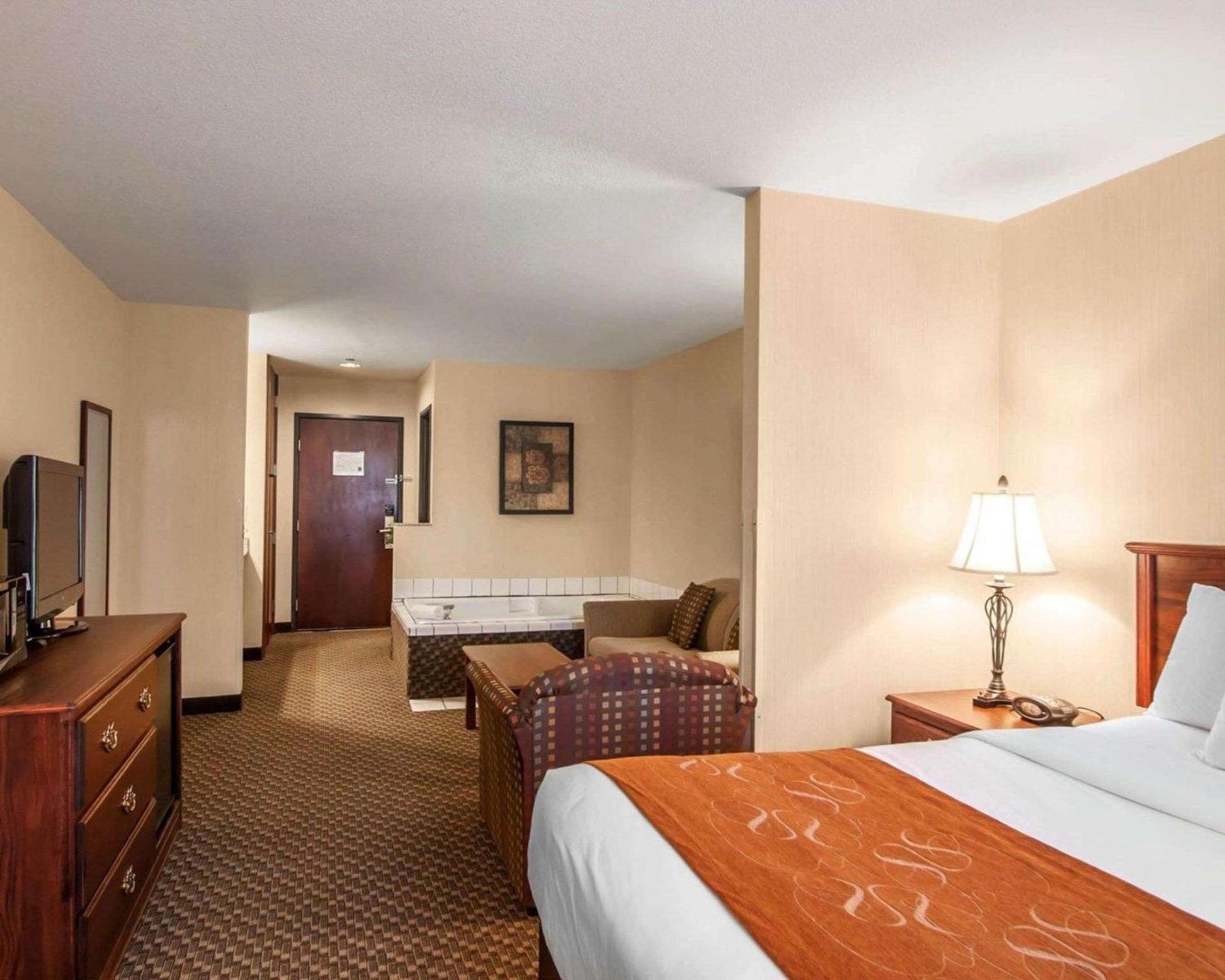 Comfort Suites Corvallis photo 17