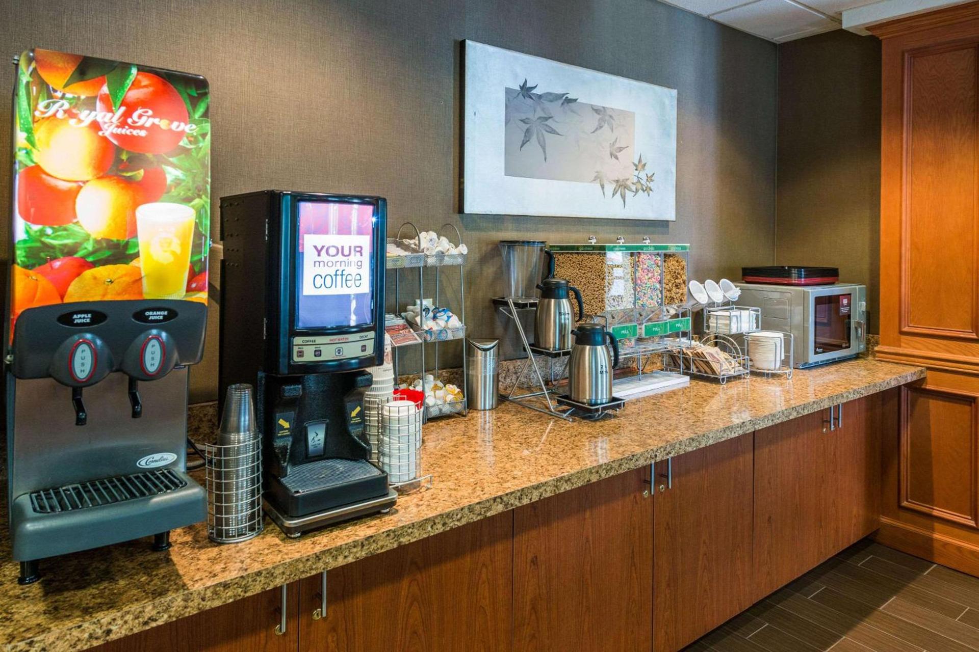 Comfort Suites Springfield-Eugene photo 16
