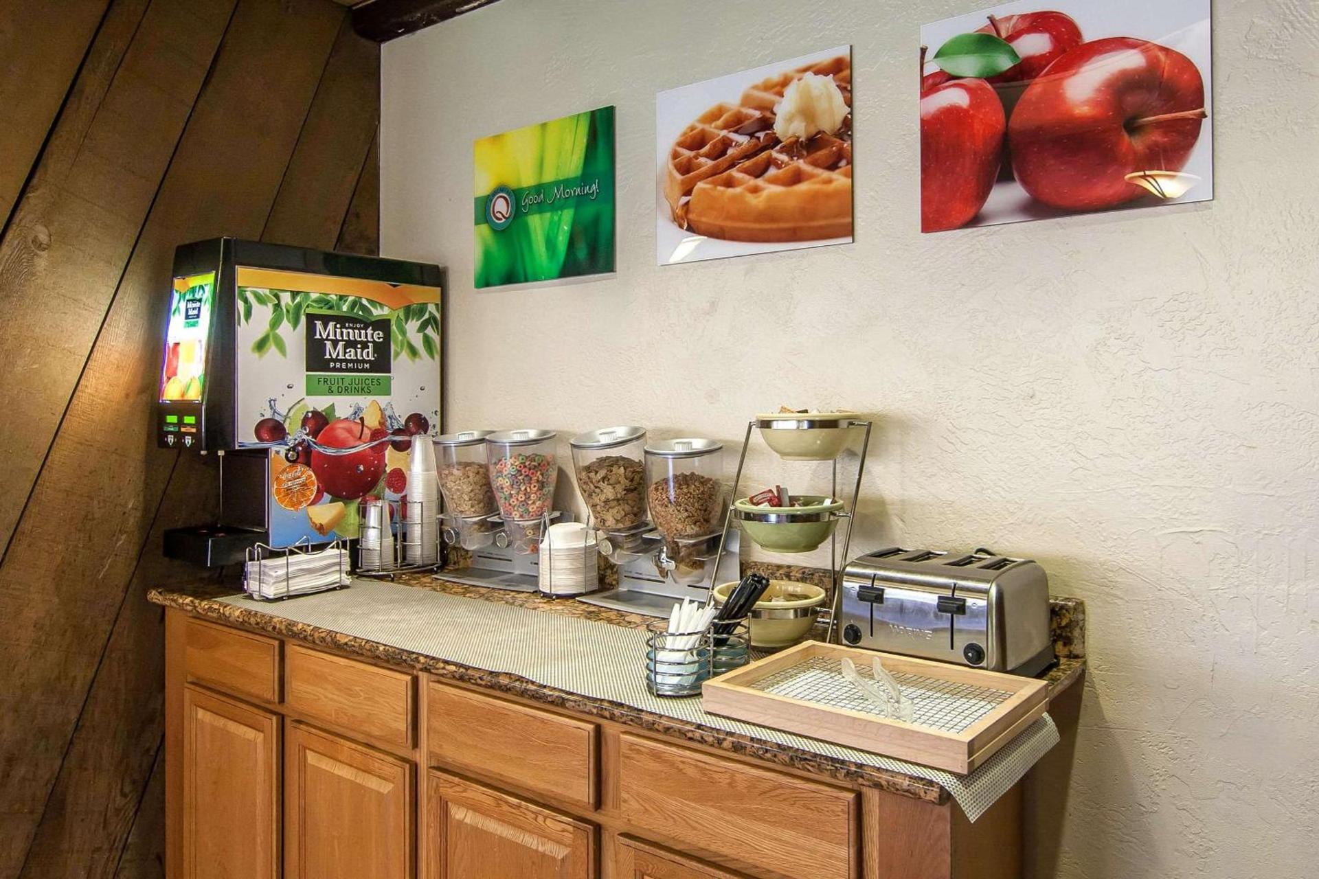 Quality Inn & Suites at Coos Bay photo 39