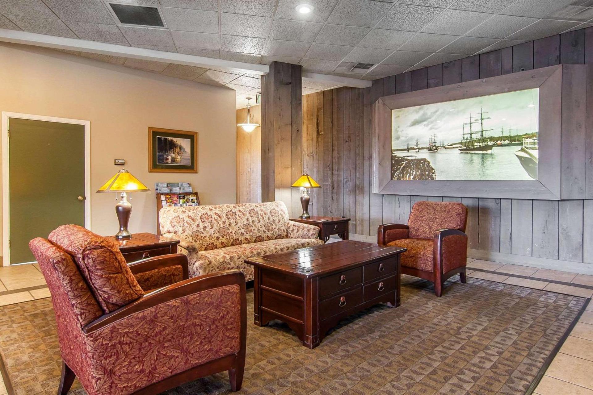 Quality Inn & Suites at Coos Bay photo 11