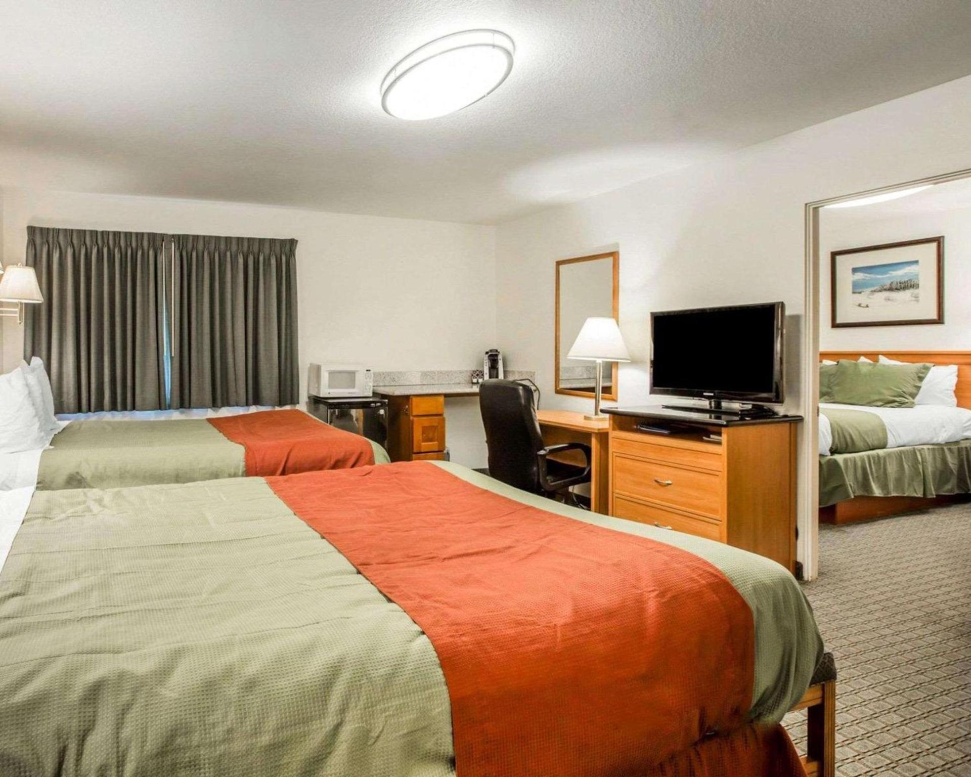 Rodeway Inn Newport photo 29