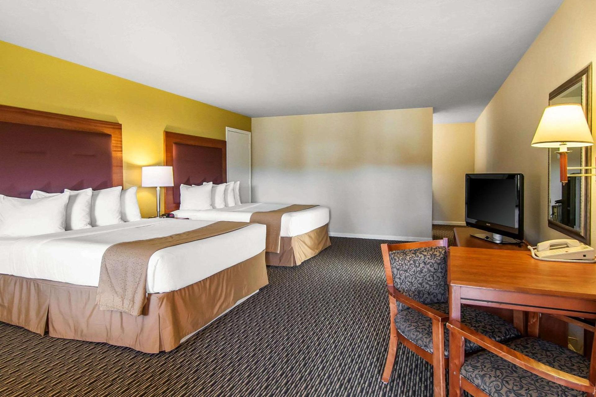 Quality Inn & Suites at Coos Bay photo 13