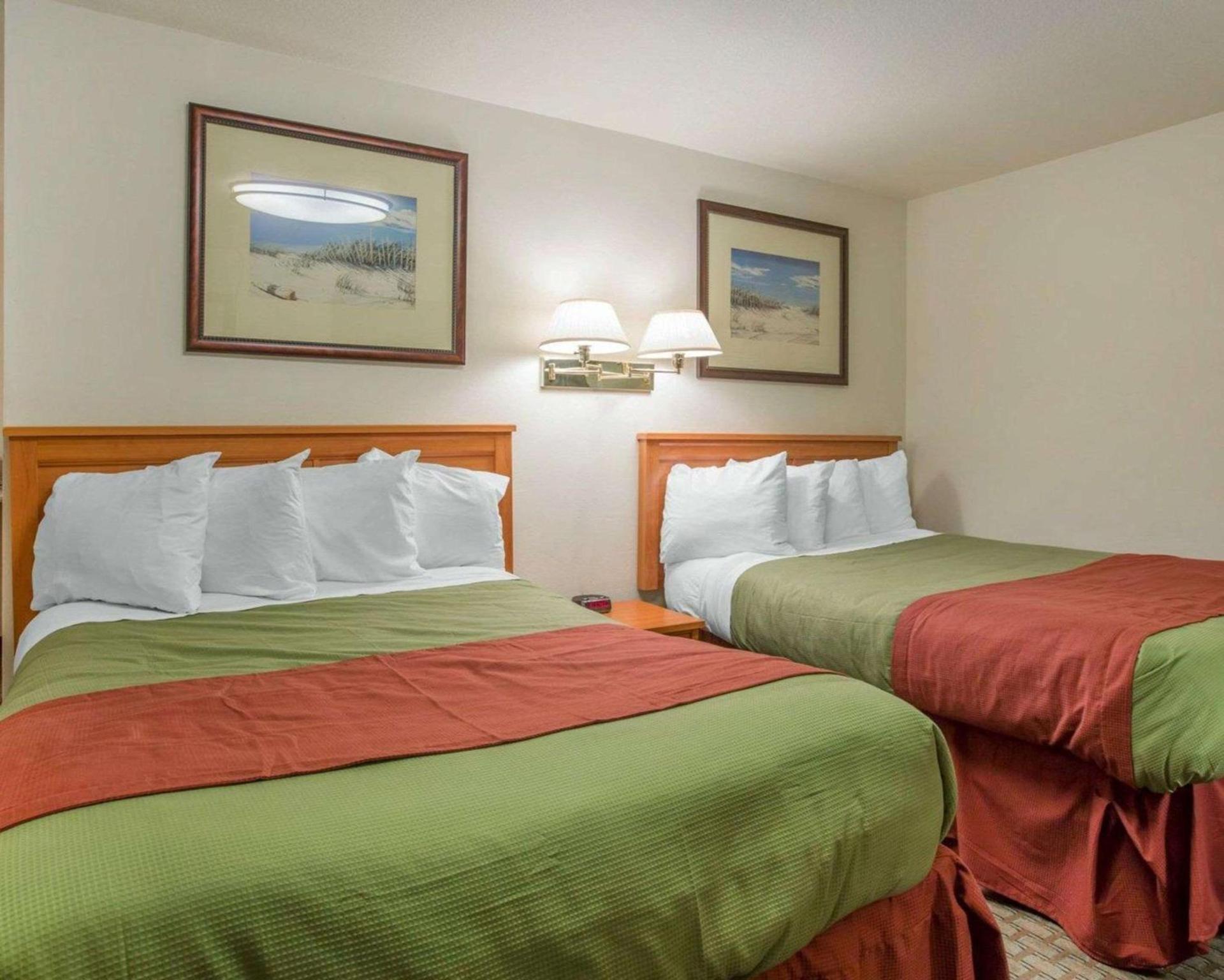 Rodeway Inn Newport photo 26