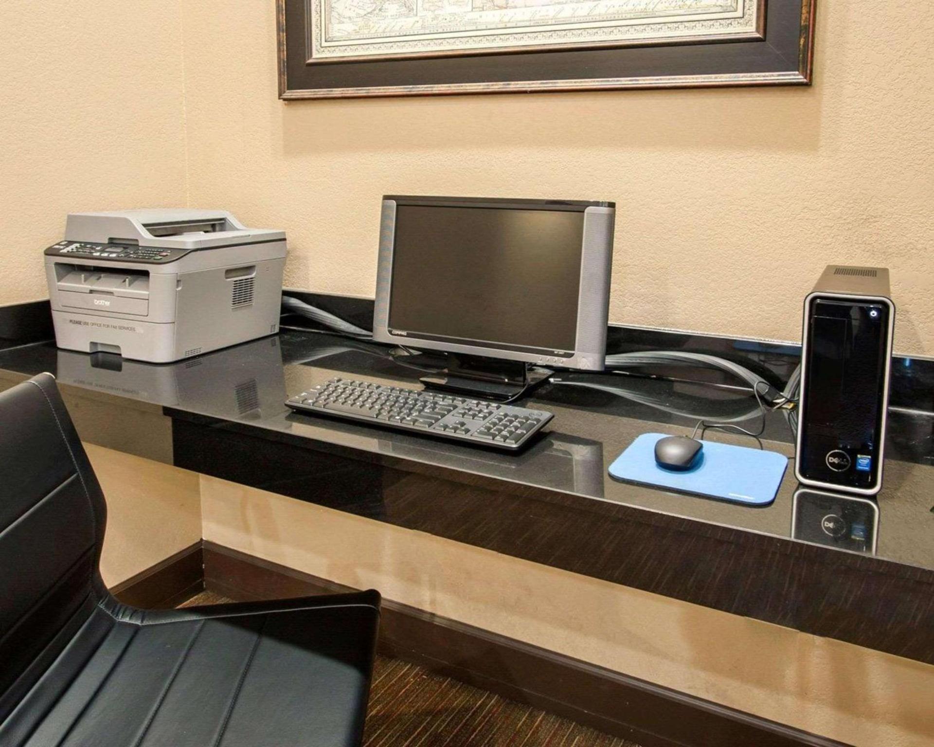 Quality Inn & Suites Springfield - Eugene North photo 20