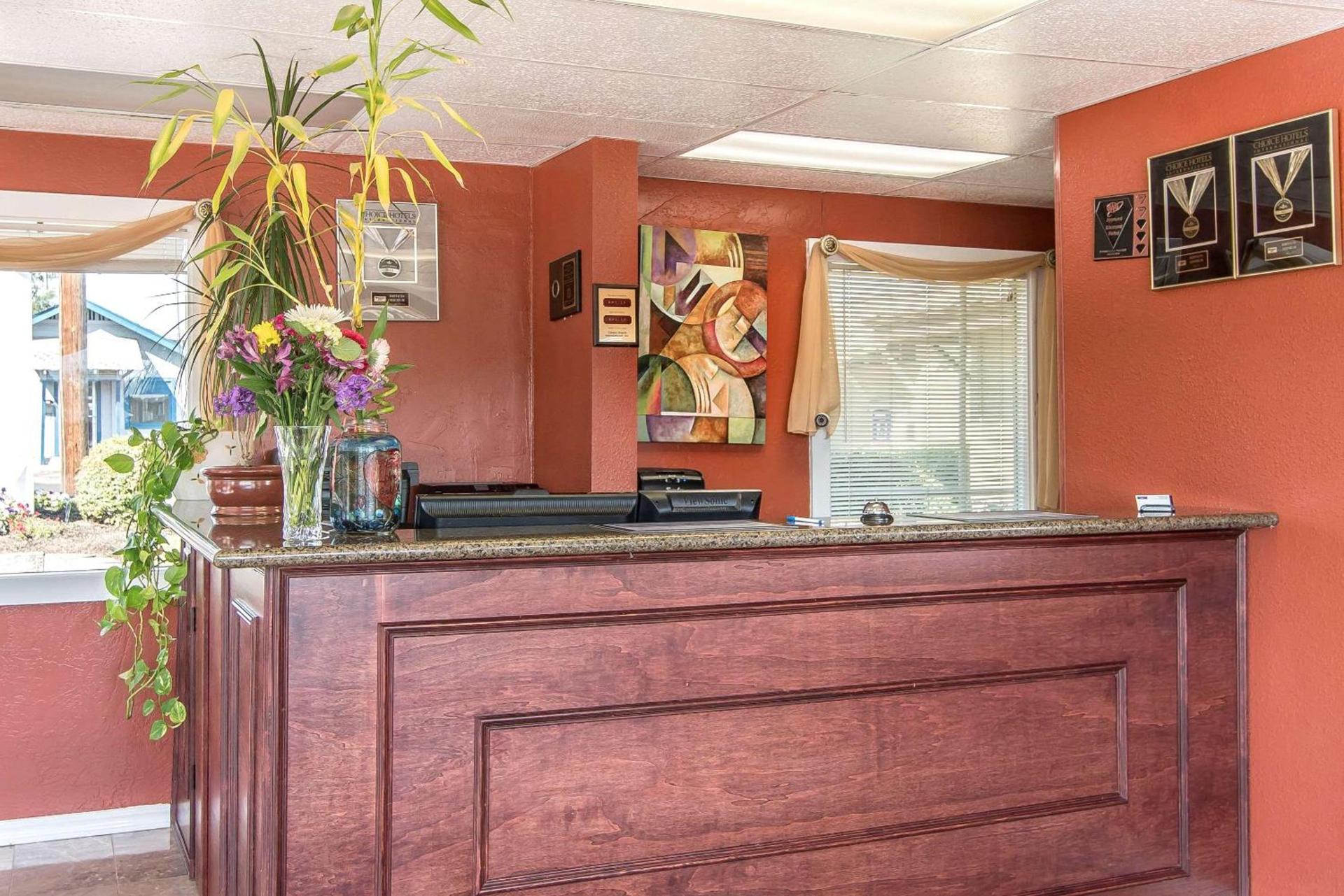 Rodeway Inn Medford South I-5 photo 4