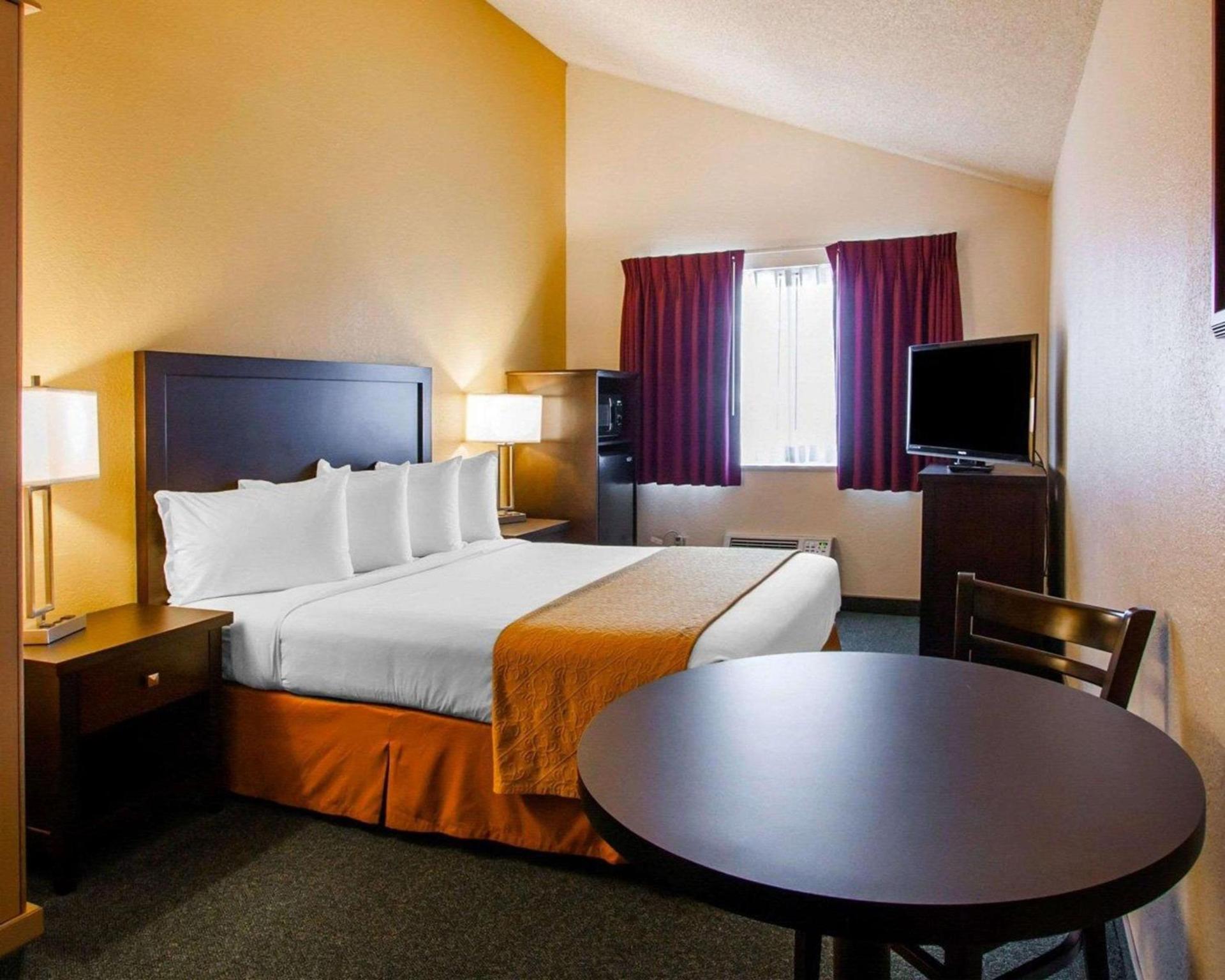 Quality Inn & Suites Springfield - Eugene North photo 30