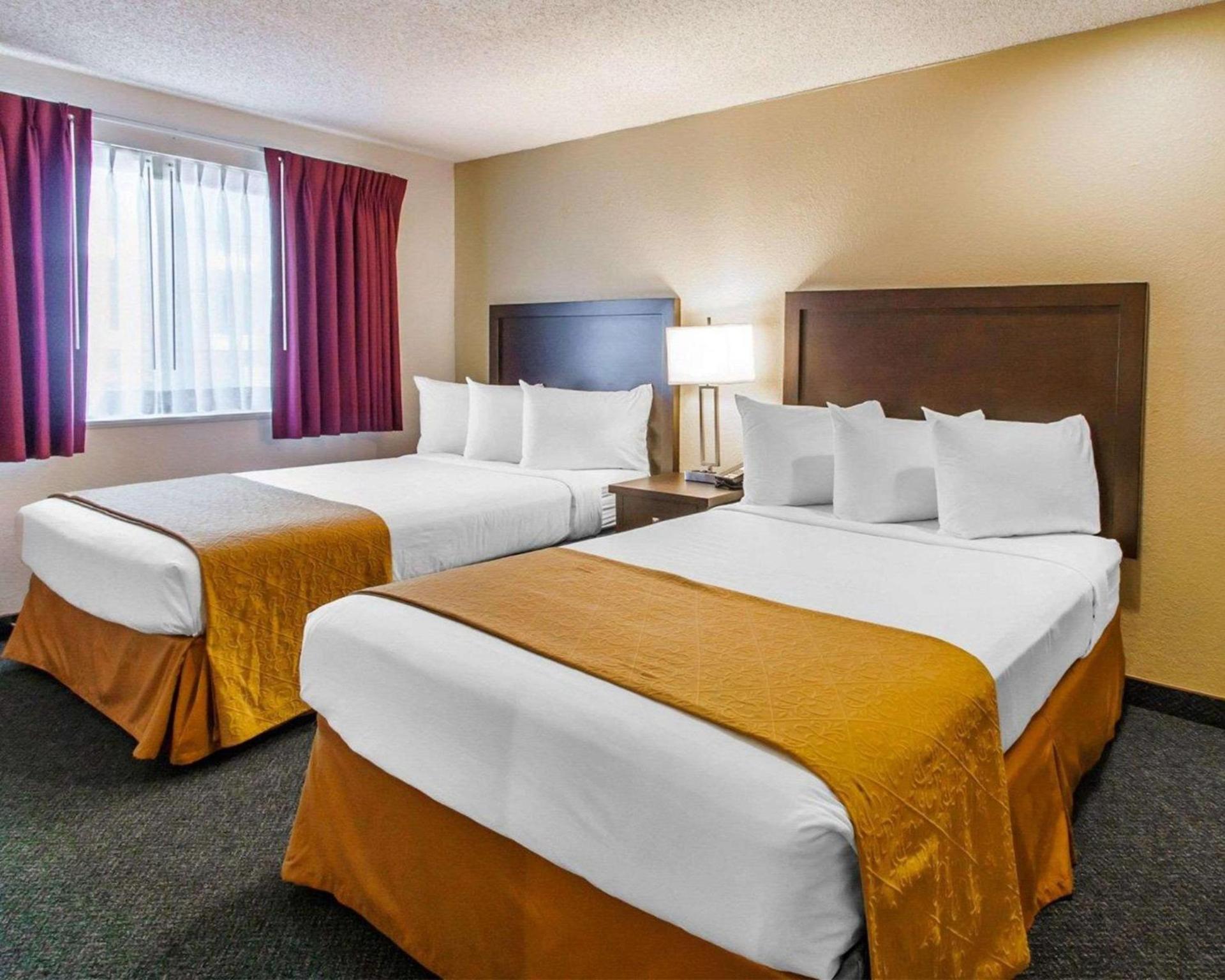 Quality Inn & Suites Springfield - Eugene North photo 32