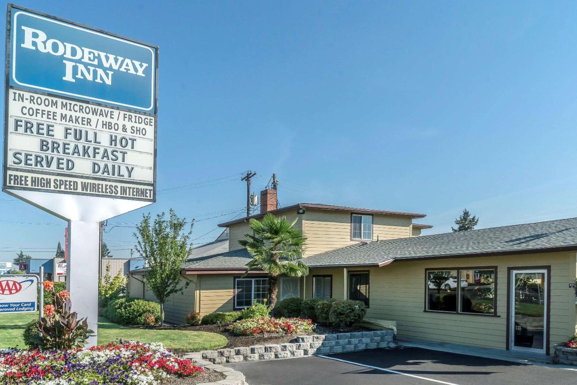 Rodeway Inn Medford South I-5 photo 2