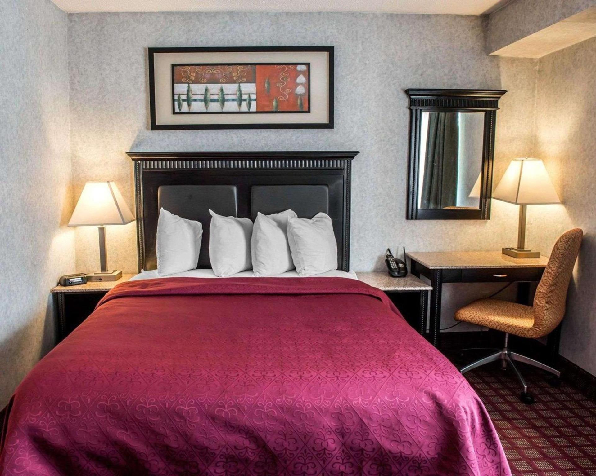 Quality Inn & Suites Gibsonia - Pittsburgh North photo 18