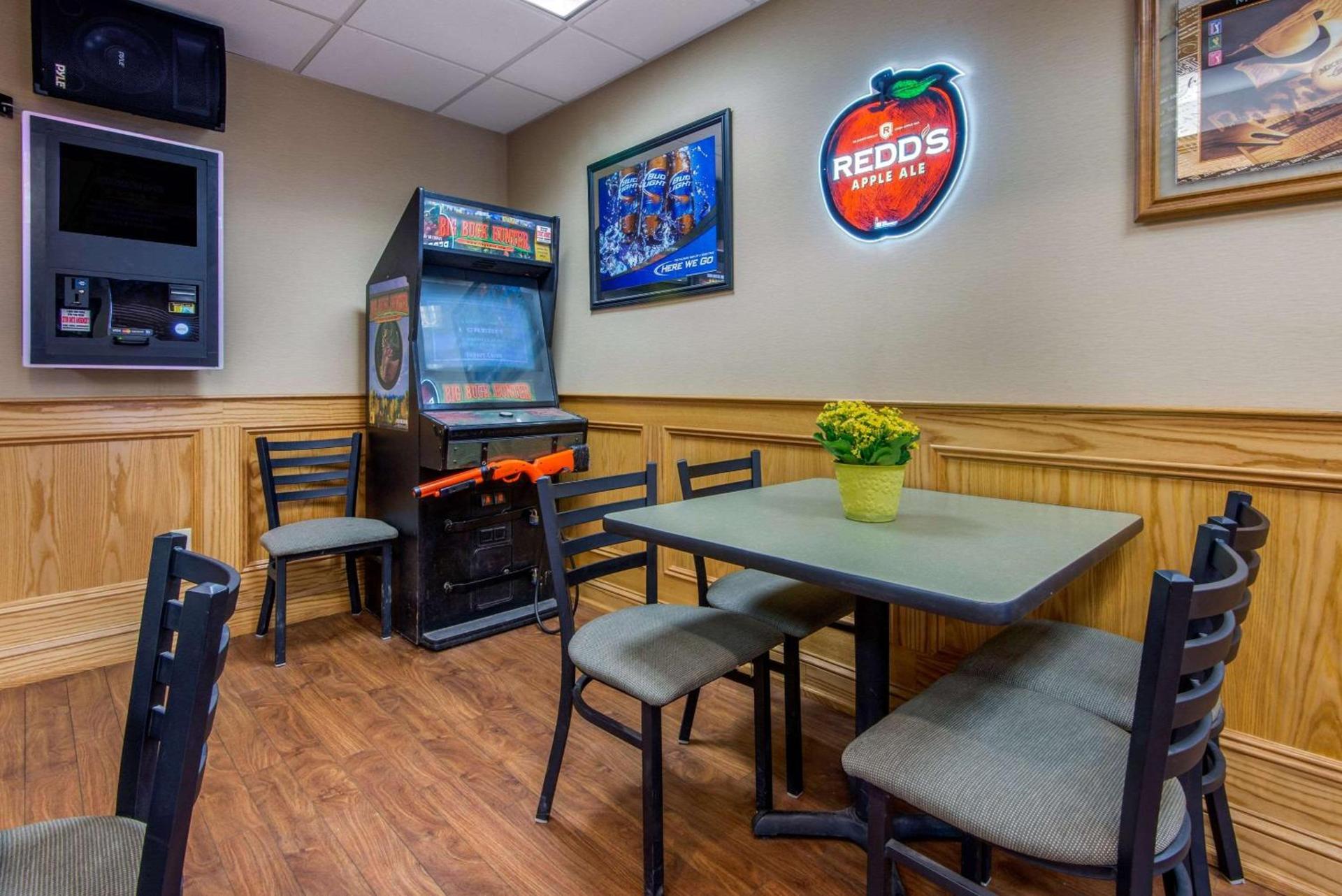 Quality Inn & Suites Mansfield photo 28