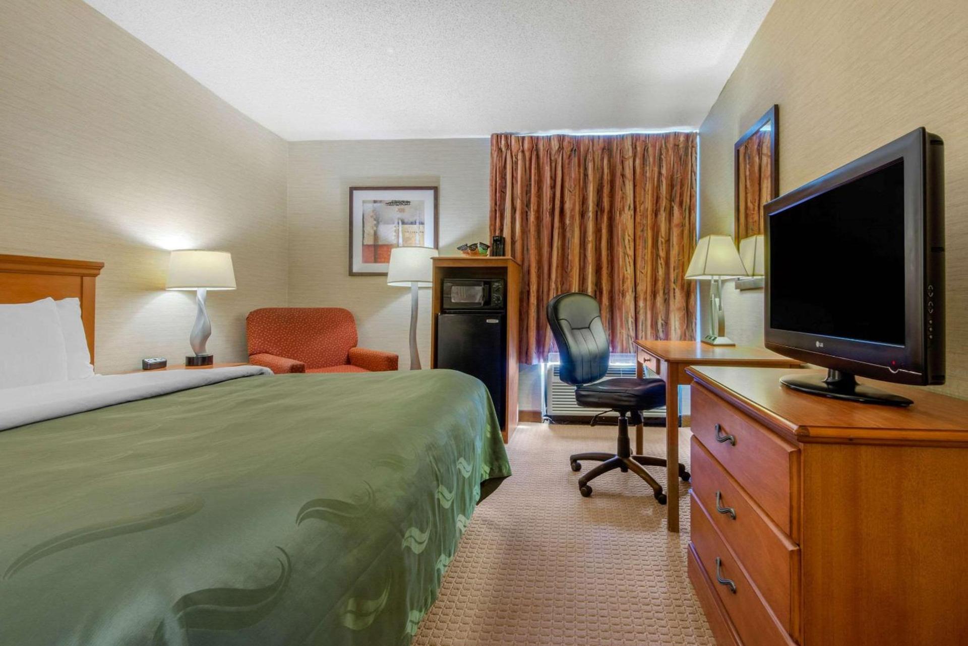 Quality Inn & Suites Mansfield photo 5