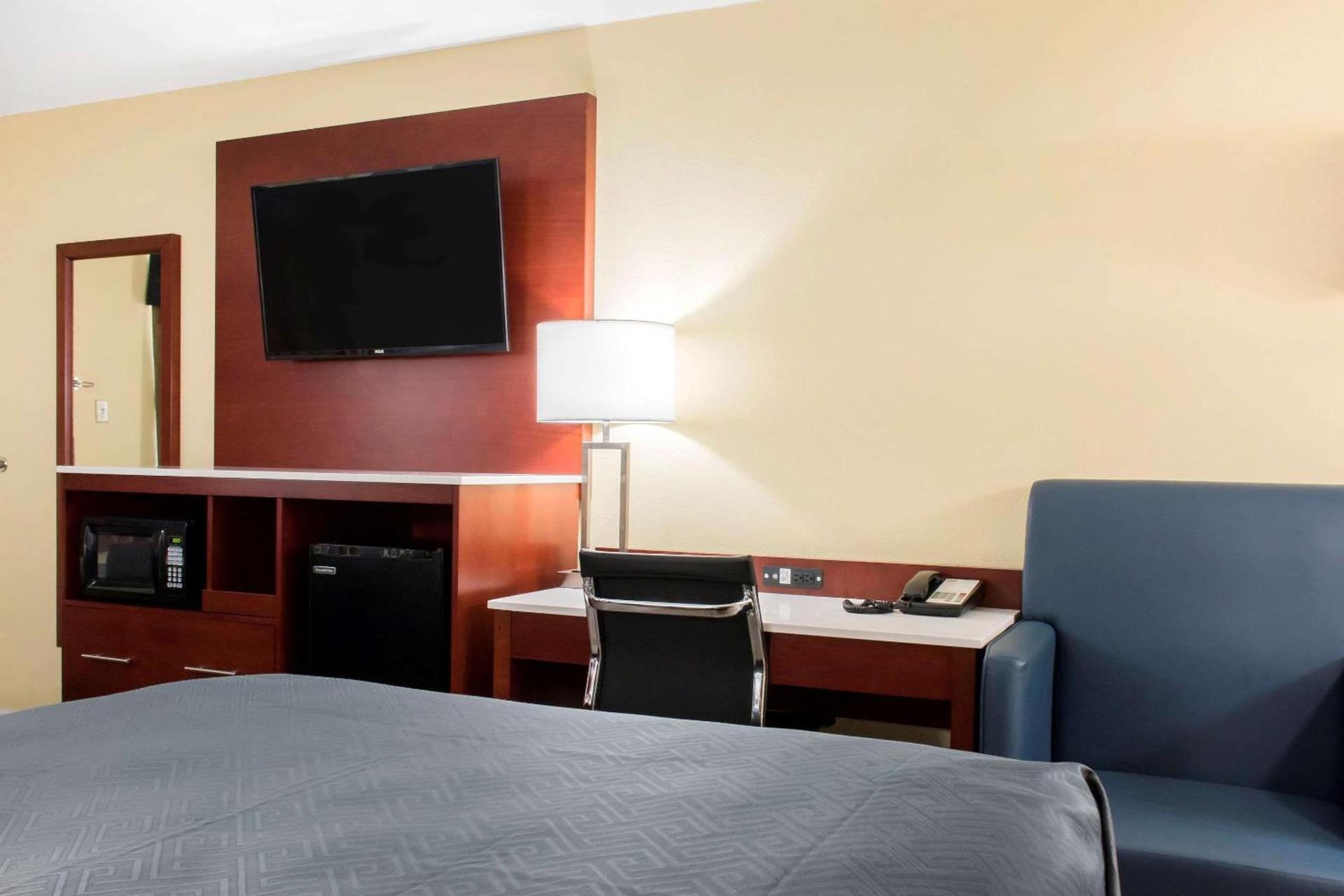Escape Inn Hershey photo 10