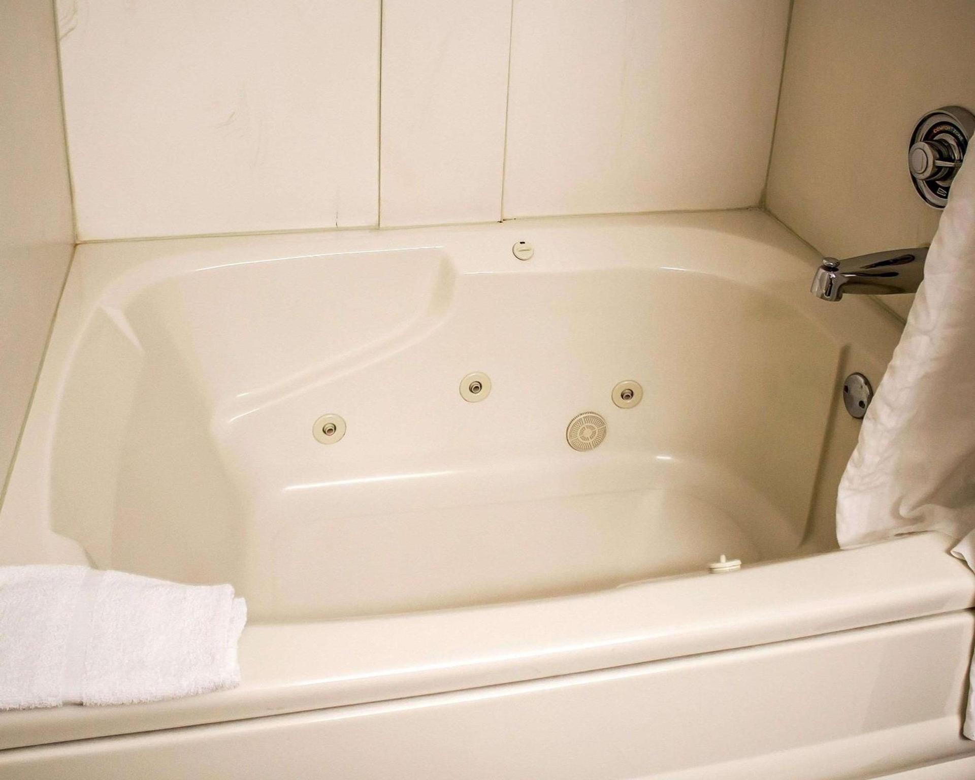 Quality Inn Clarion photo 12