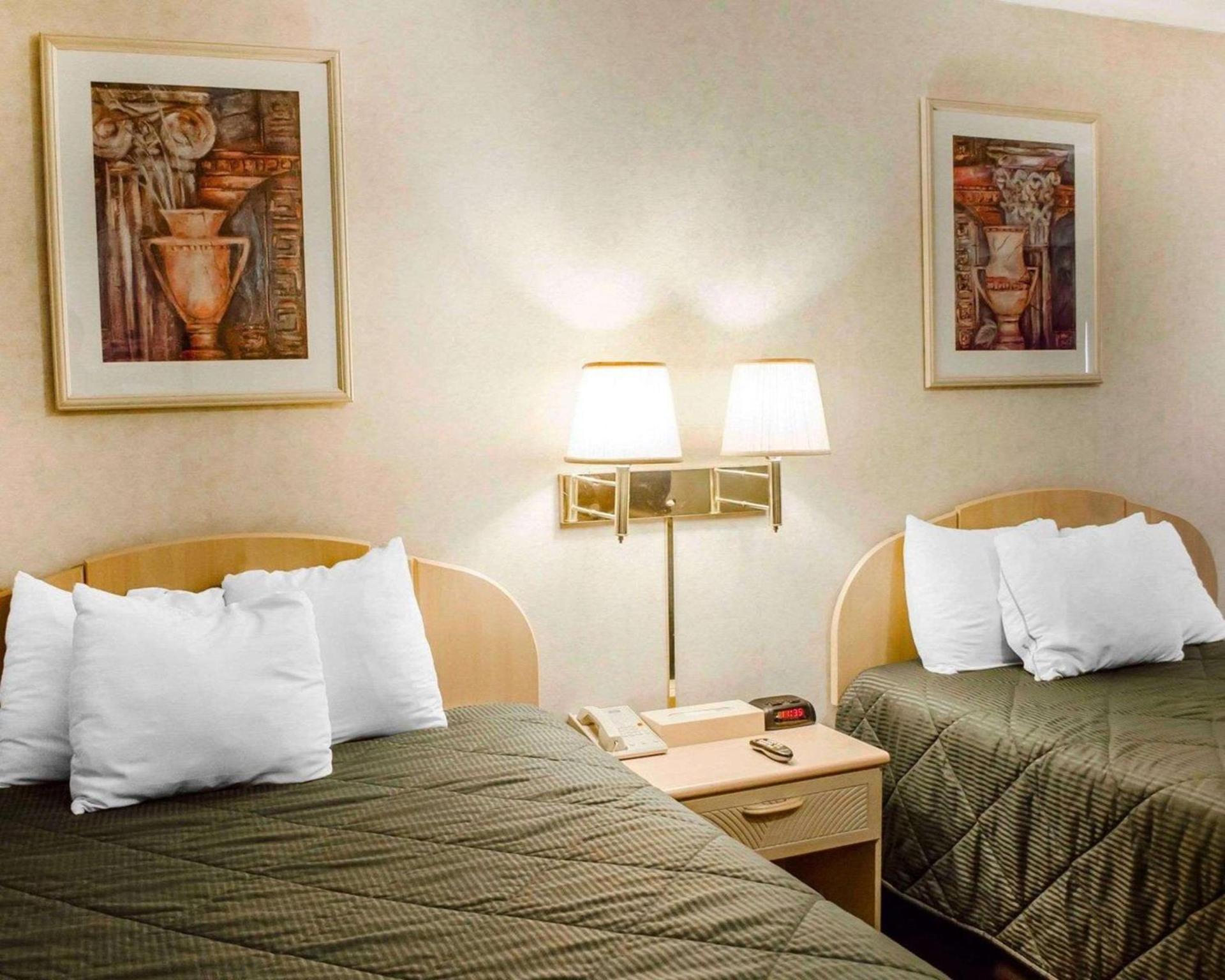 Rodeway Inn Dillsburg photo 21