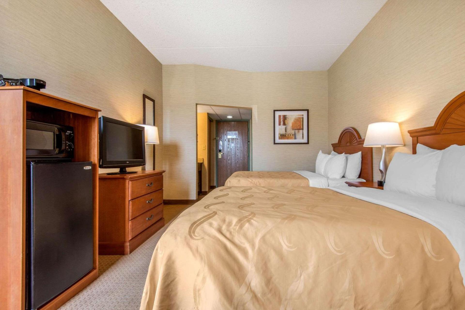 Quality Inn & Suites Mansfield photo 10