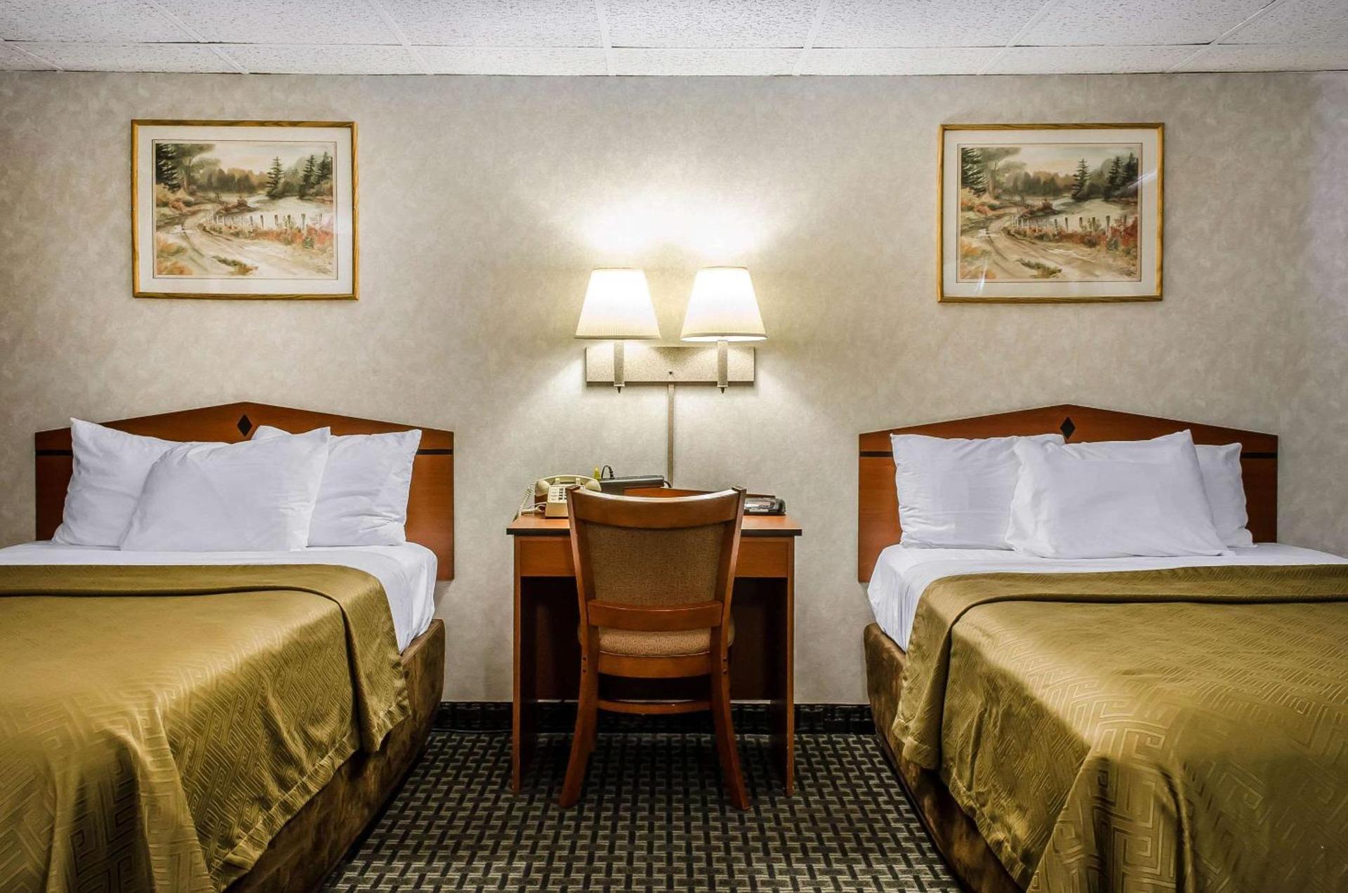 Rodeway Inn State College - near University photo 17