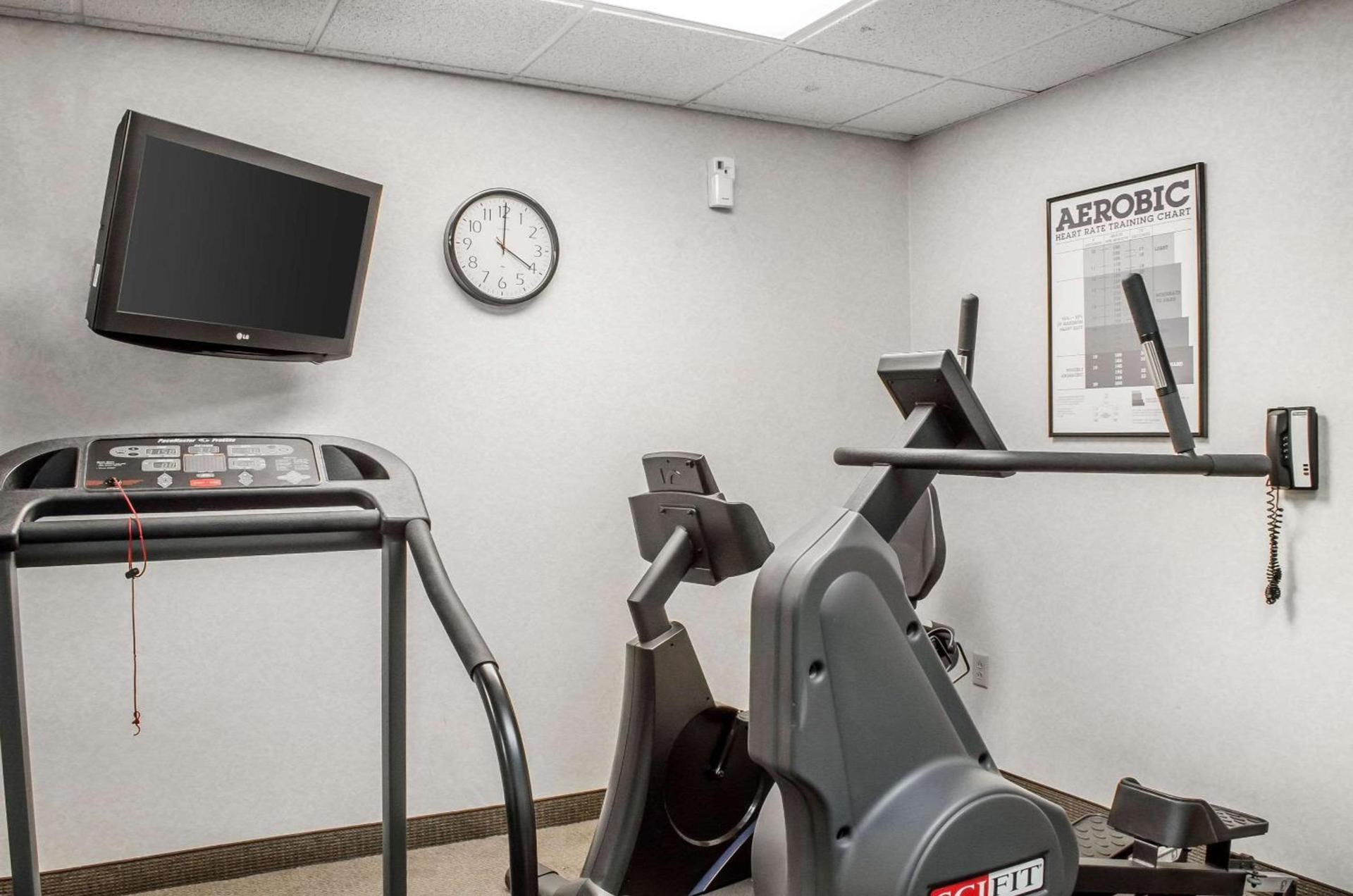 Sleep Inn & Suites Bensalem photo 25