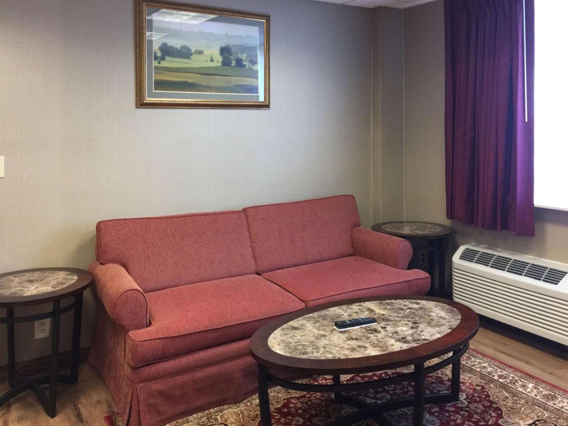 Quality Inn & Conference Center Franklin Downtown photo 10