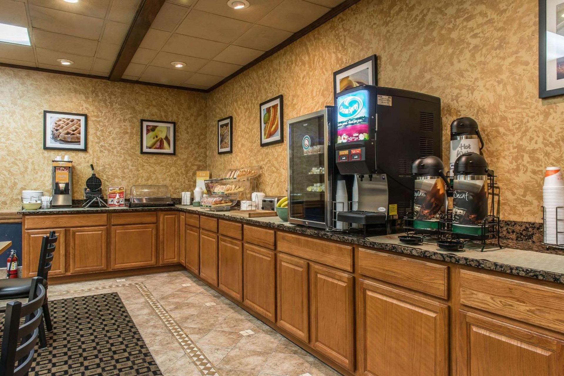 Quality Inn Hermitage South photo 21