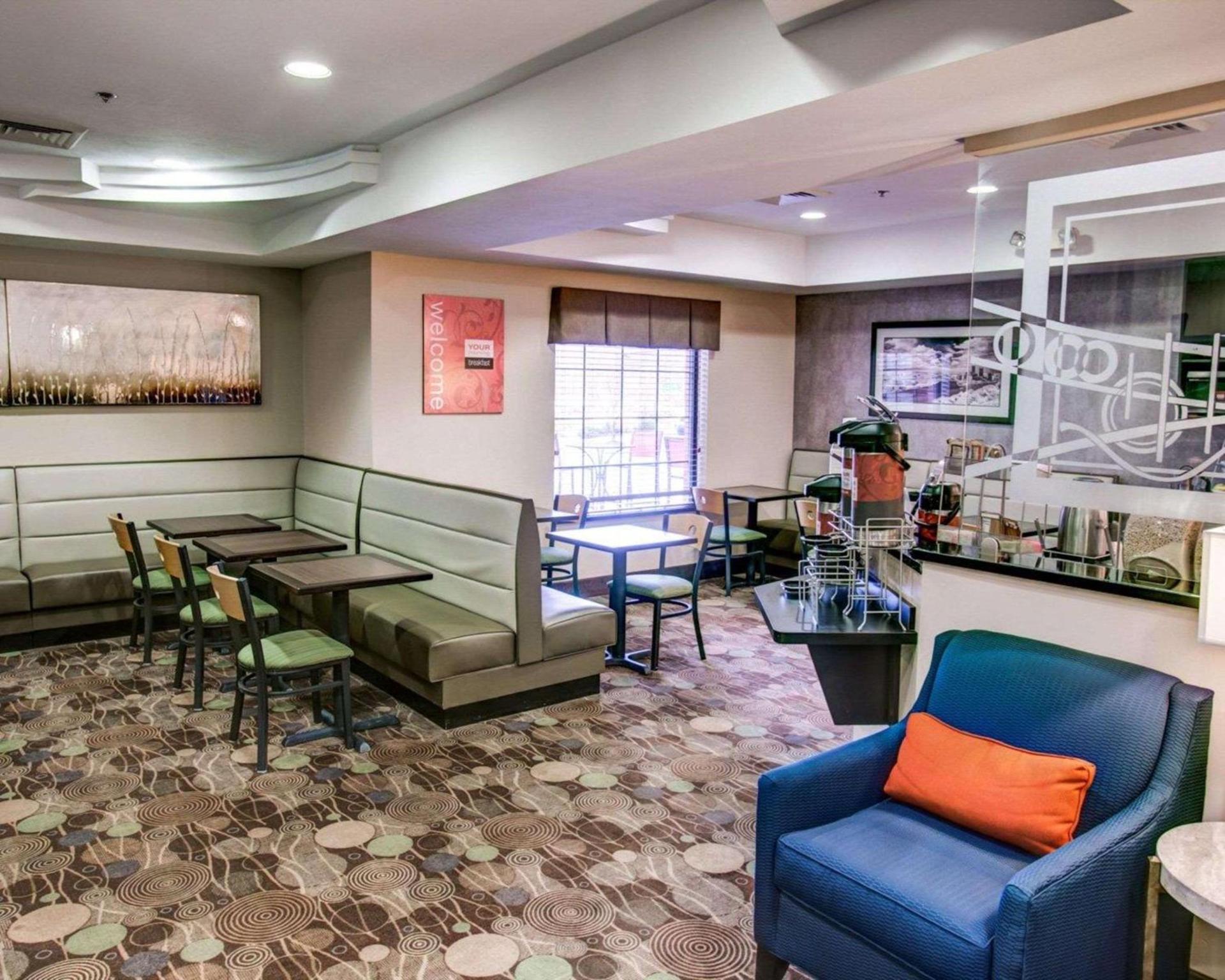 Comfort Suites Pittsburgh Airport photo 26