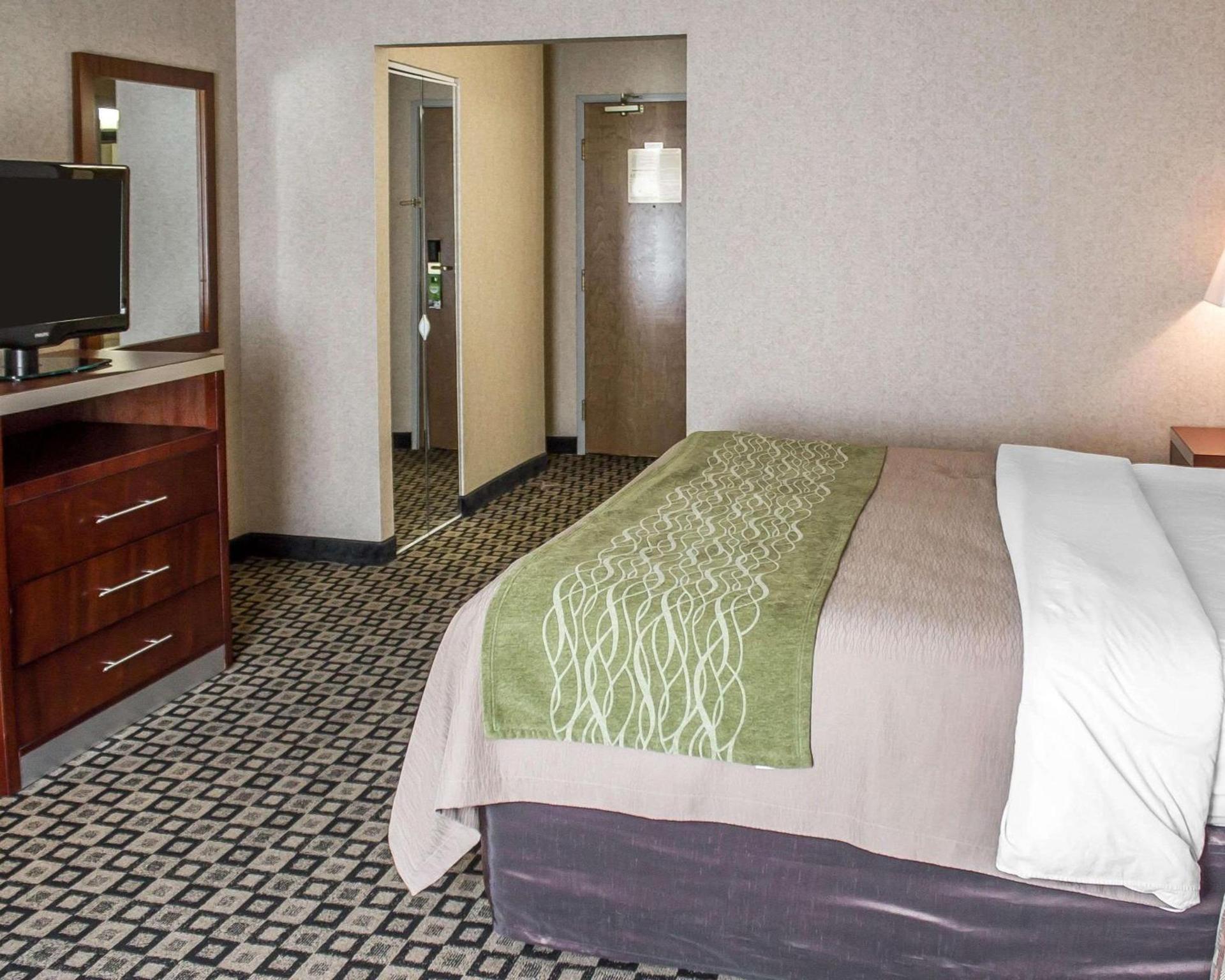 Quality Inn Clarion photo 11