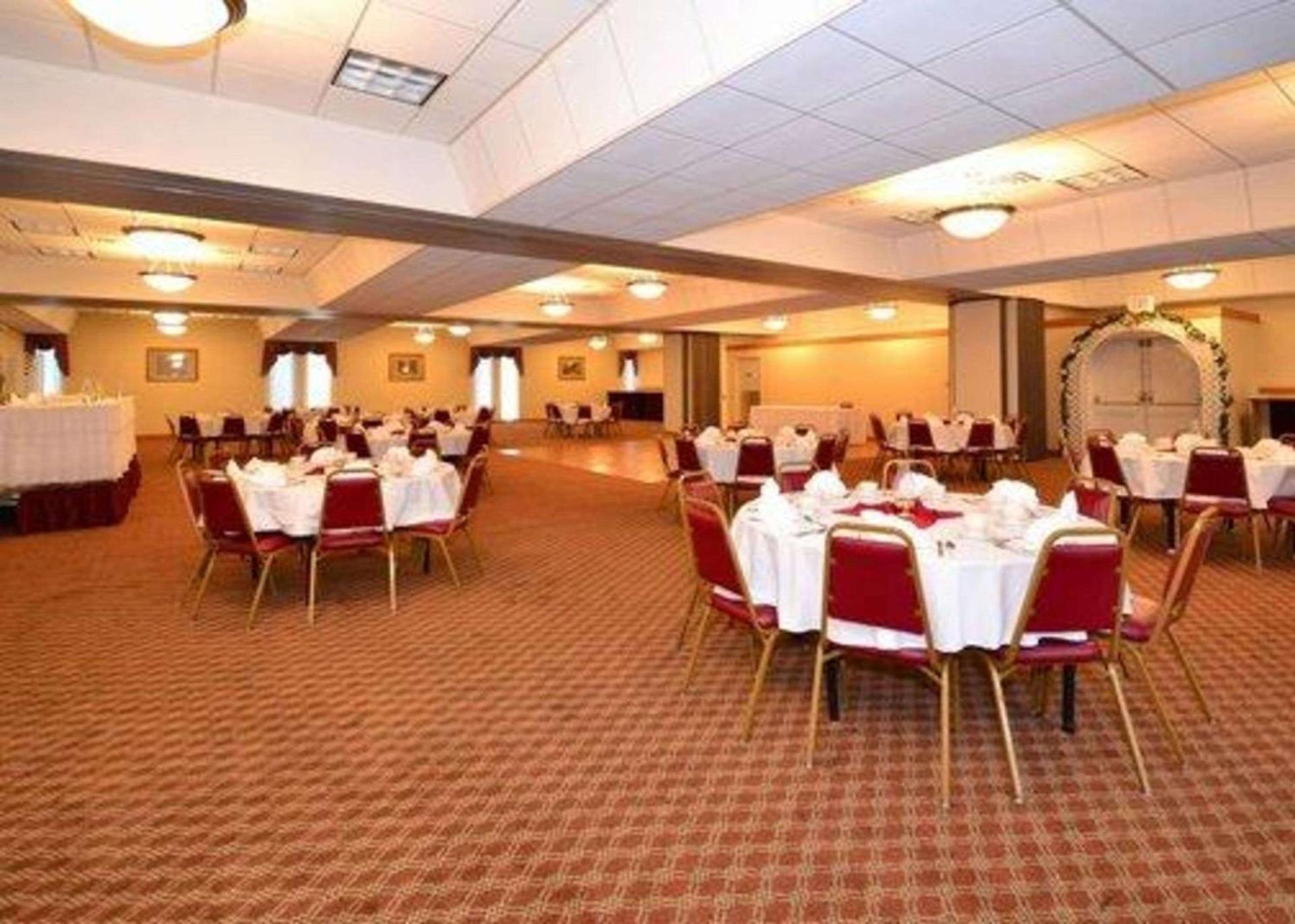 Quality Inn & Conference Center Franklin Downtown photo 14