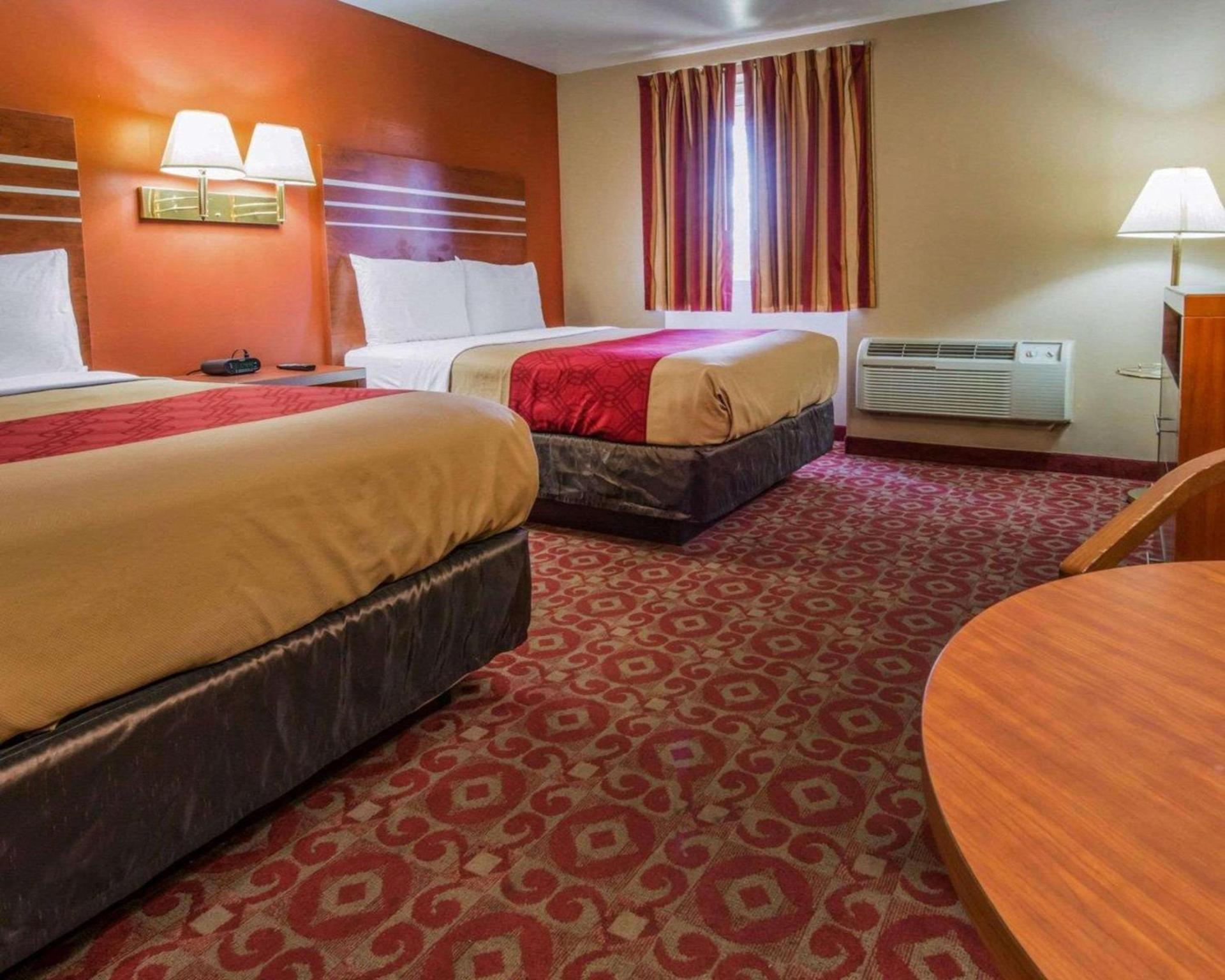 Econo Lodge Hermitage South photo 9