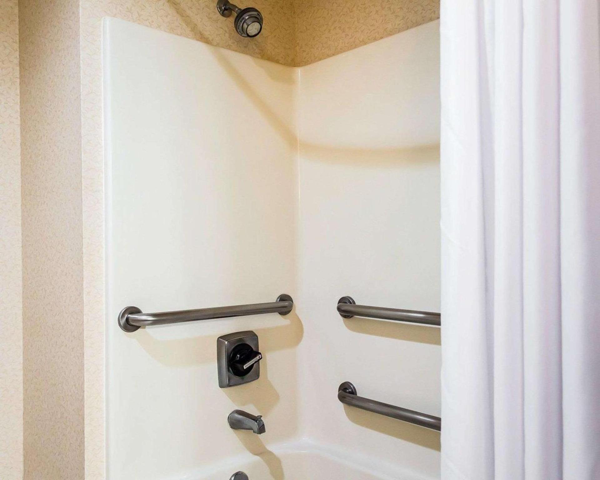 Quality Inn Harrisburg - Hershey Area photo 28