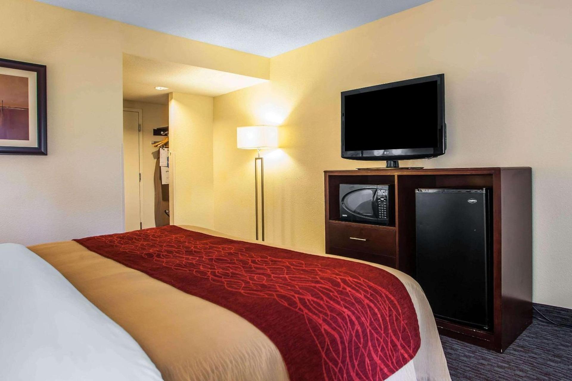 Comfort Inn Feasterville - Trevose photo 9