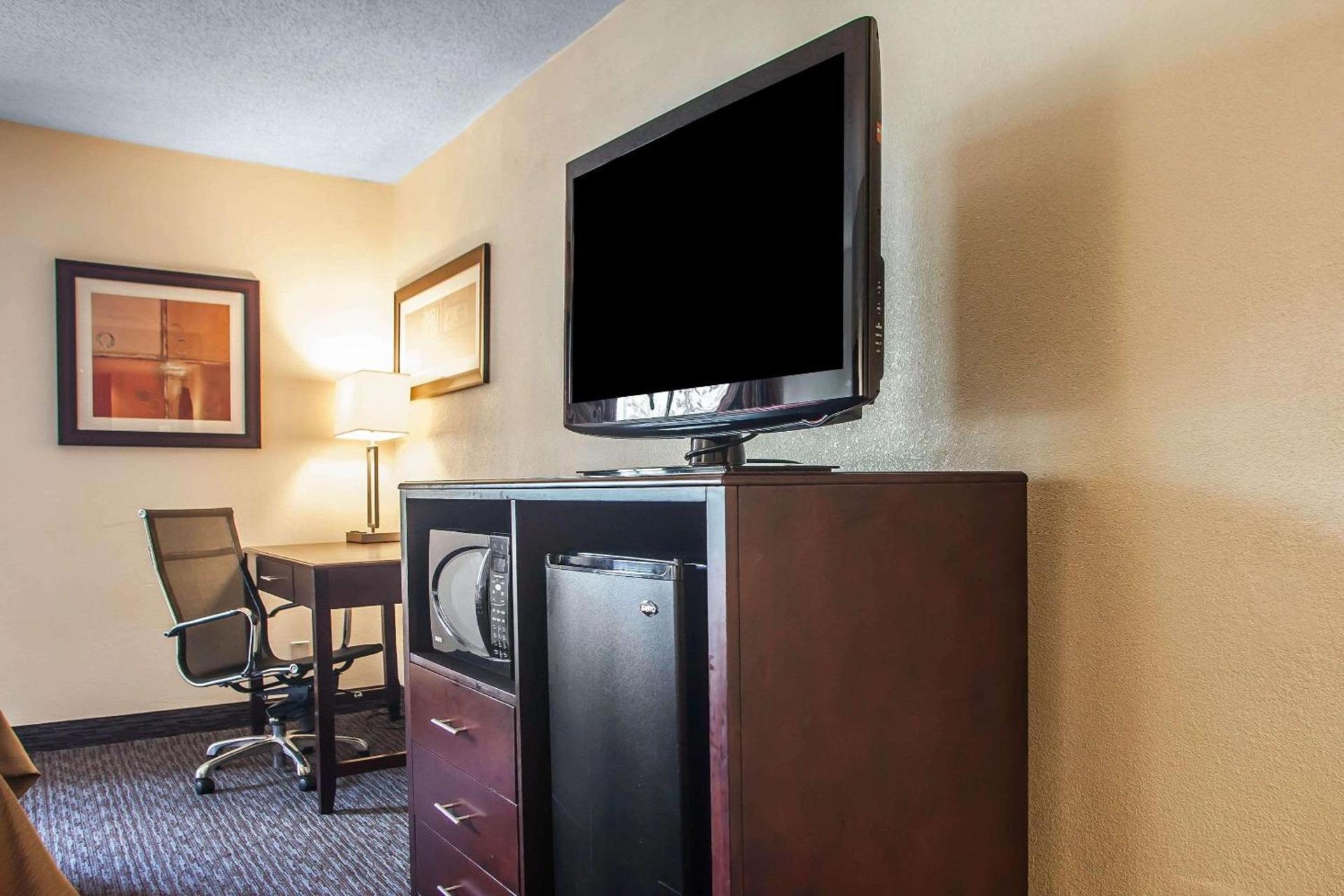 Comfort Inn Feasterville - Trevose photo 10