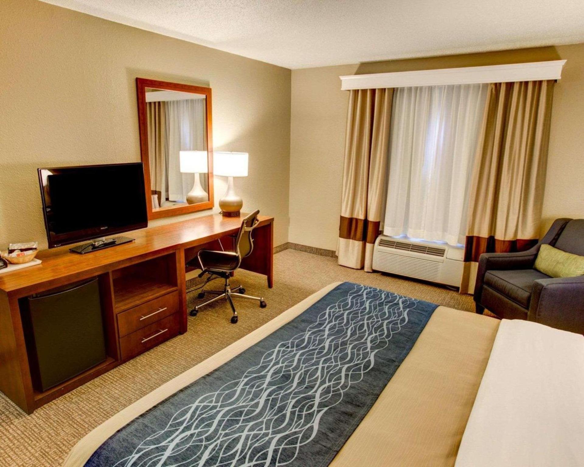 Comfort Inn Conference Center Pittsburgh Penn Hills photo 8